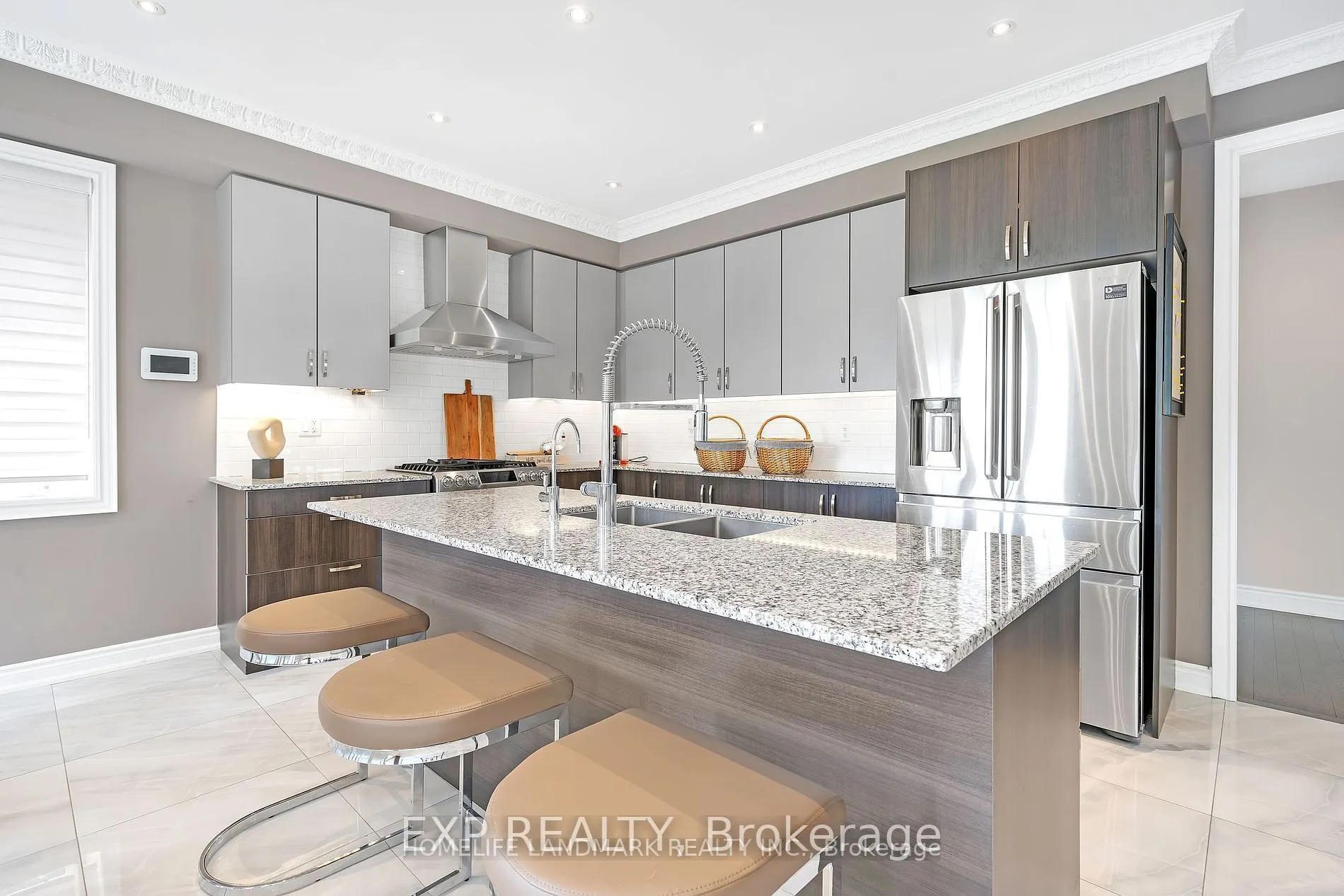 25 Ladder Crescent