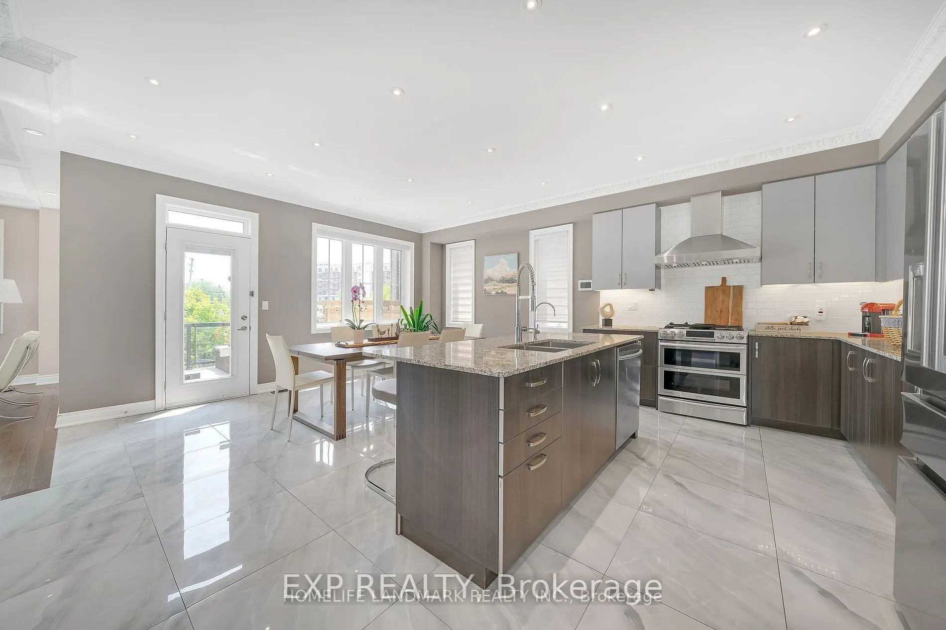 25 Ladder Crescent