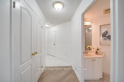 135 Pond Drive, #1210
