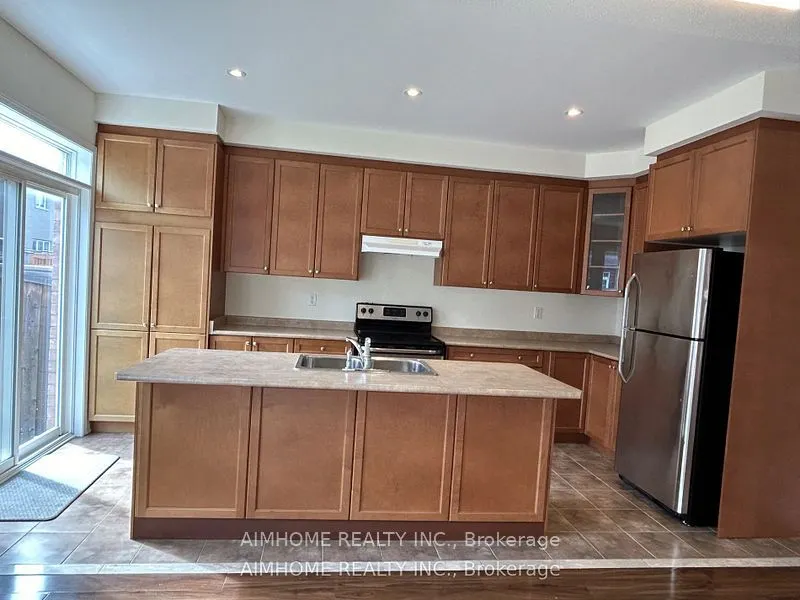 1255 Blencowe Crescent