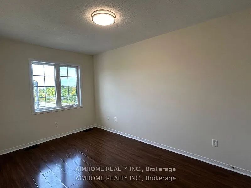 1255 Blencowe Crescent