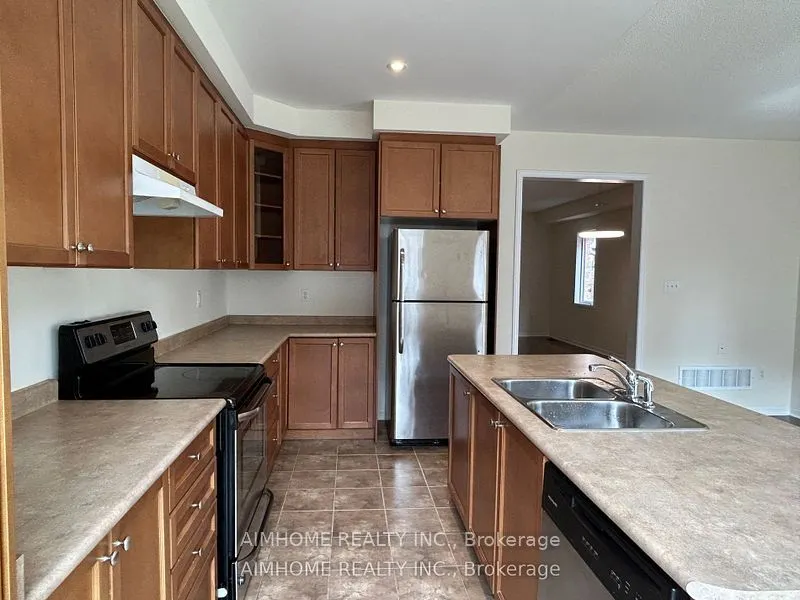 1255 Blencowe Crescent
