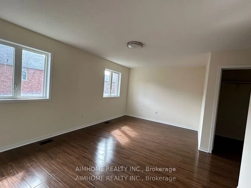 1255 Blencowe Crescent