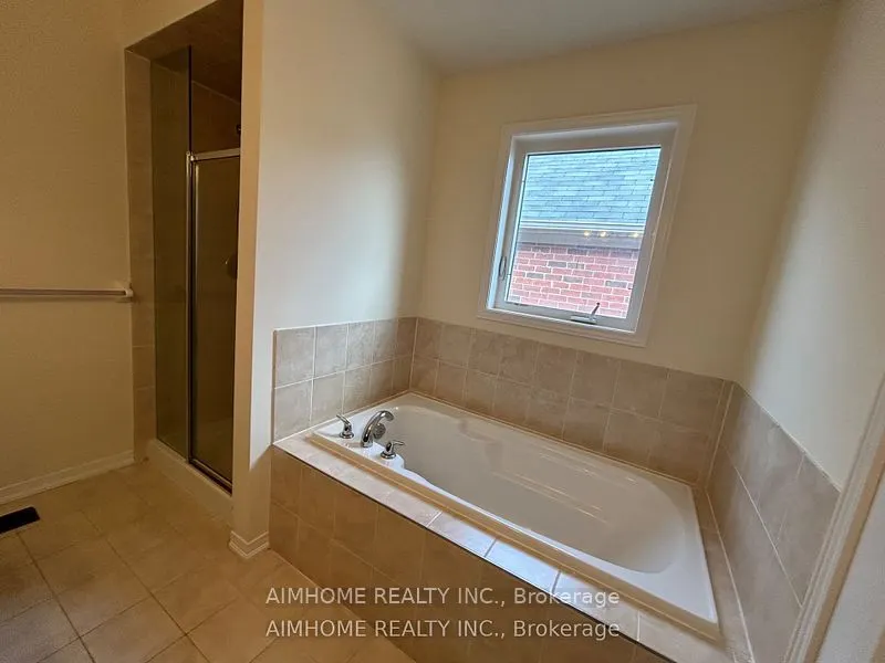 1255 Blencowe Crescent