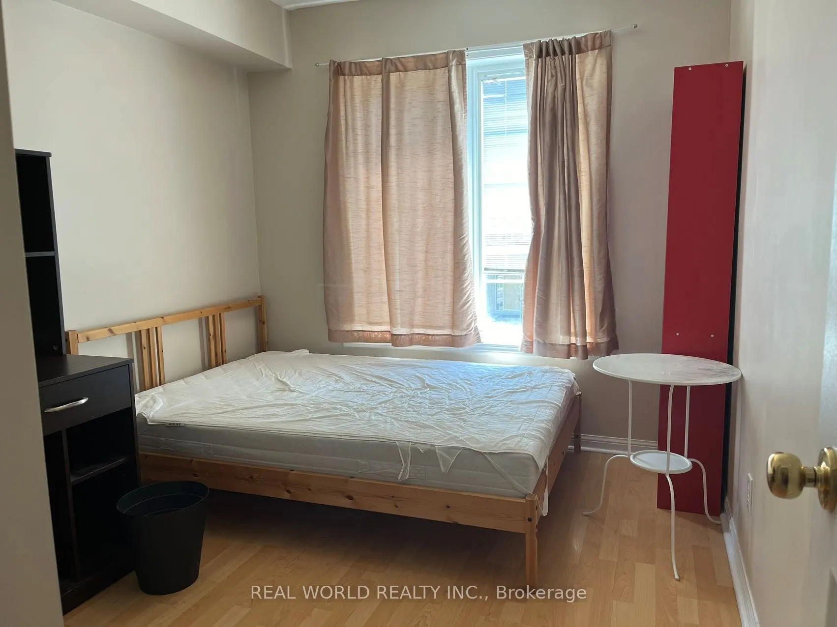 8 Cox Boulevard, #13