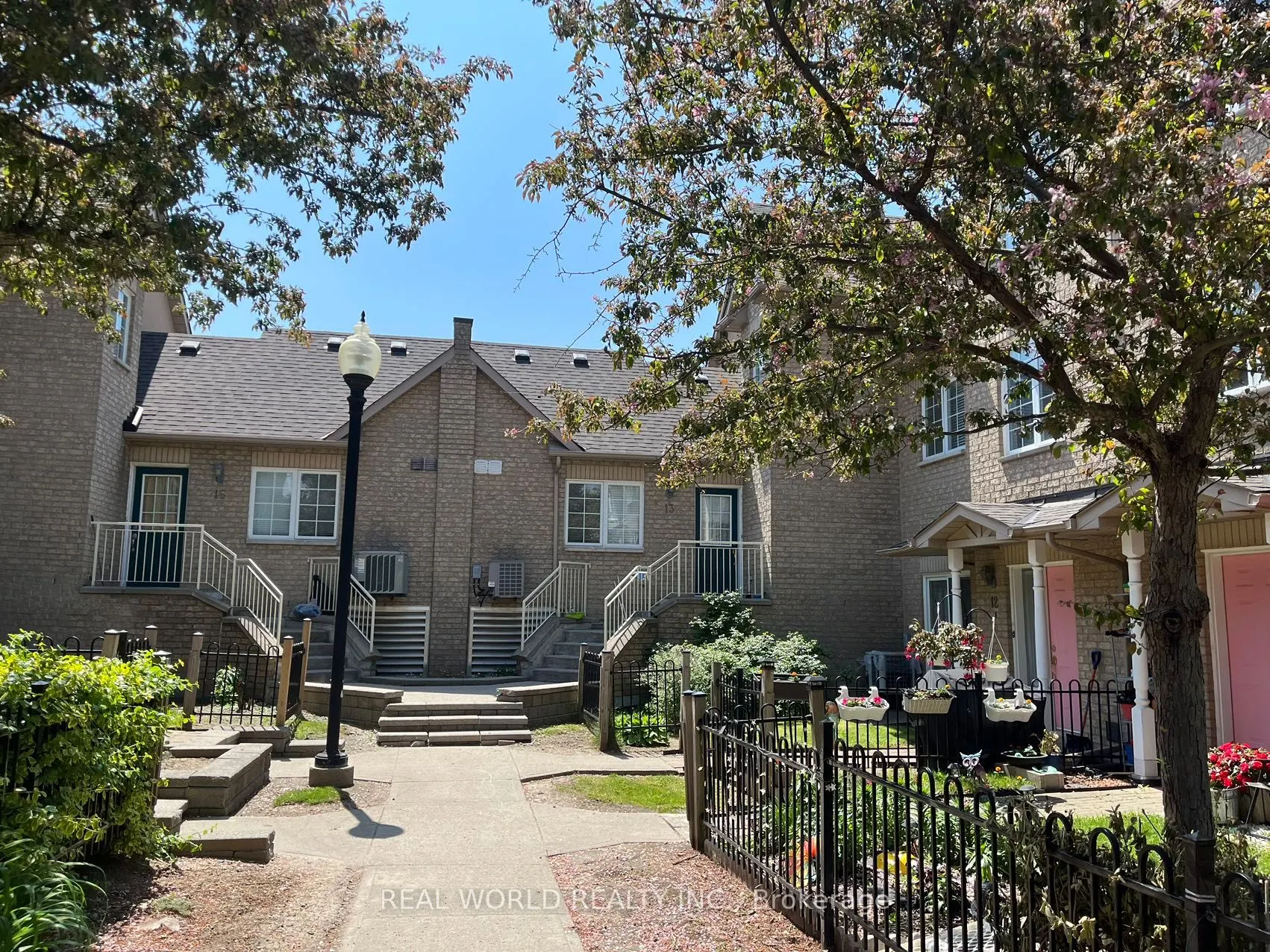 8 Cox Boulevard, #13