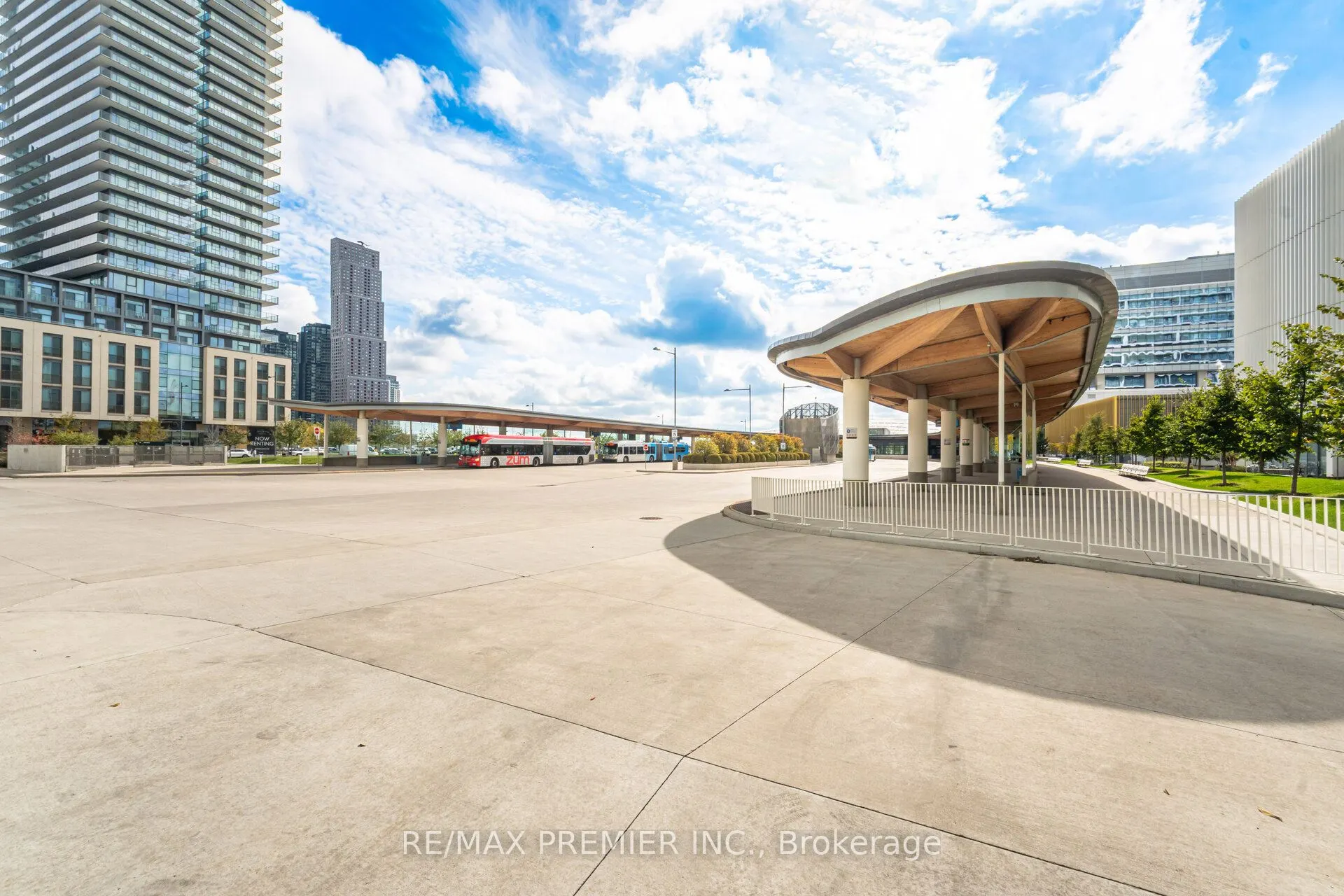 950 Portage Parkway, #2808