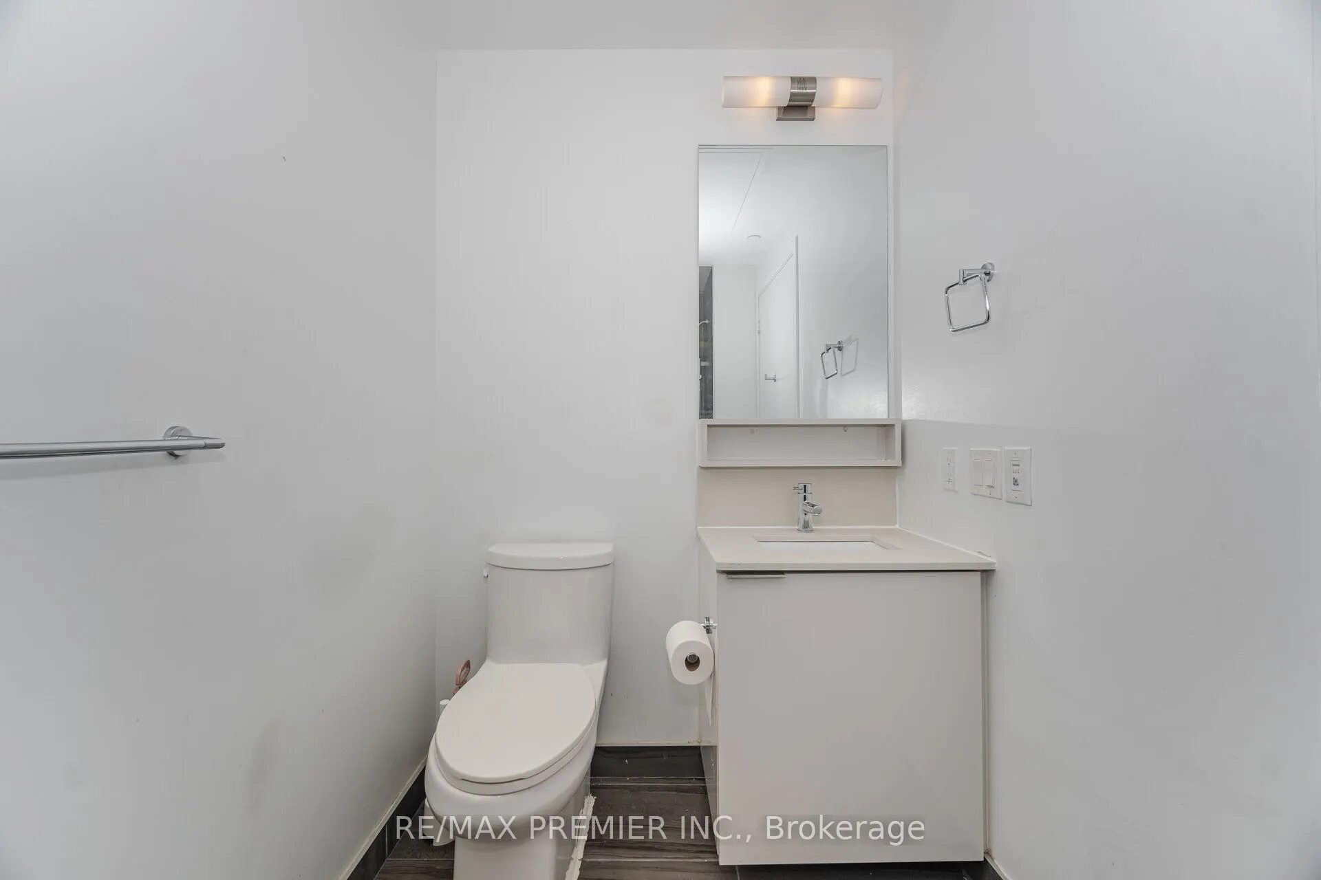 950 Portage Parkway, #2808