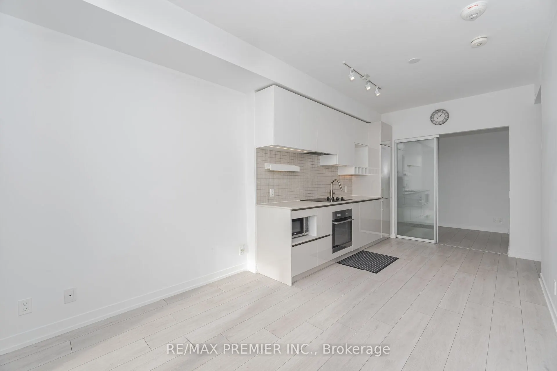 950 Portage Parkway, #2808