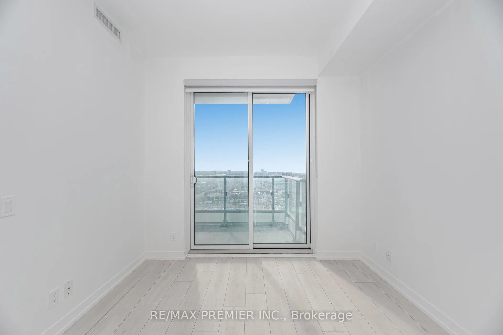 950 Portage Parkway, #2808