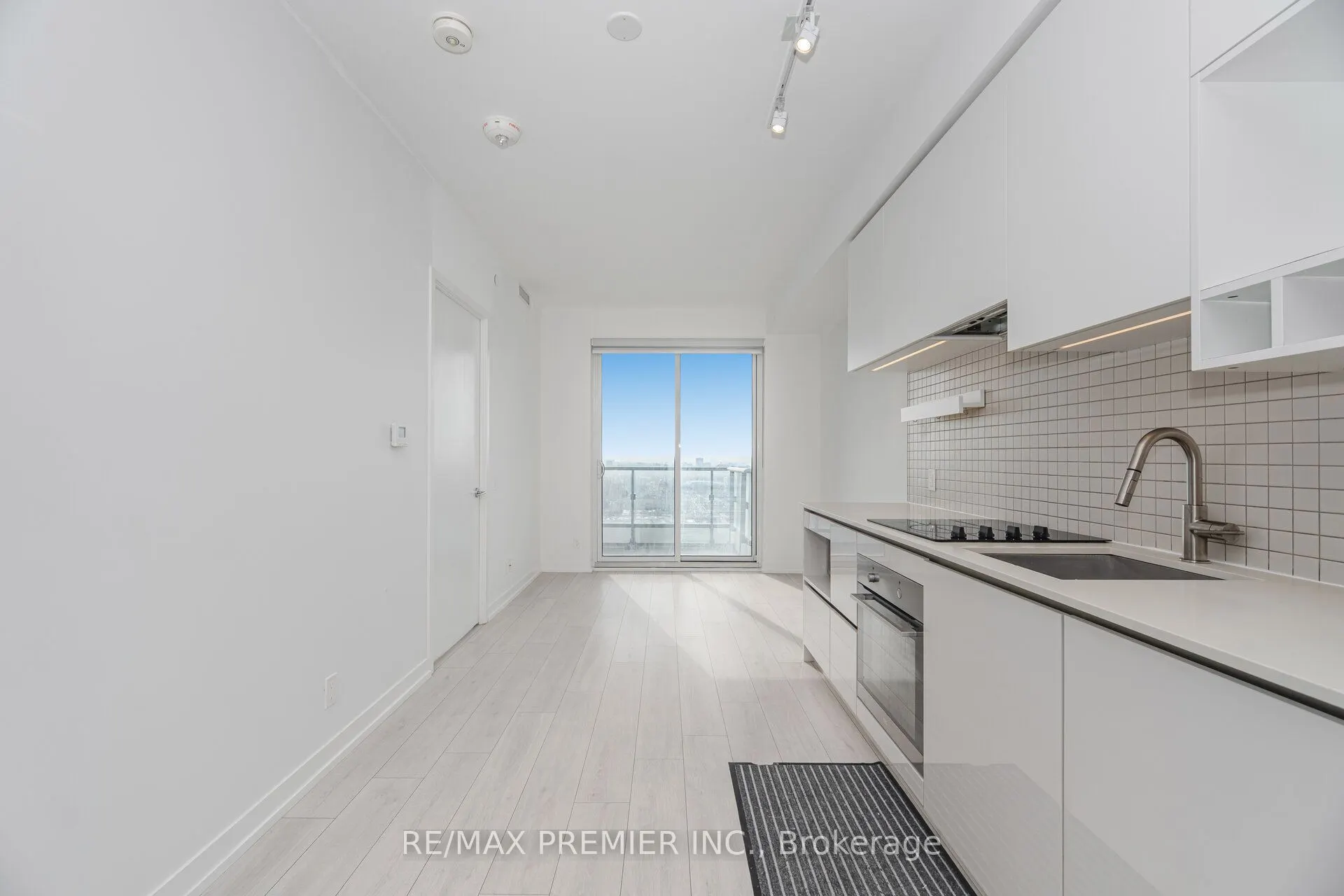 950 Portage Parkway, #2808