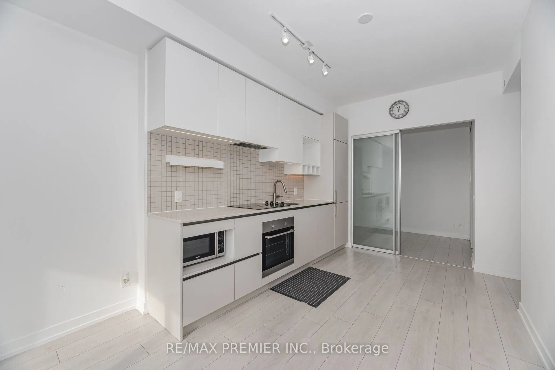 950 Portage Parkway, #2808