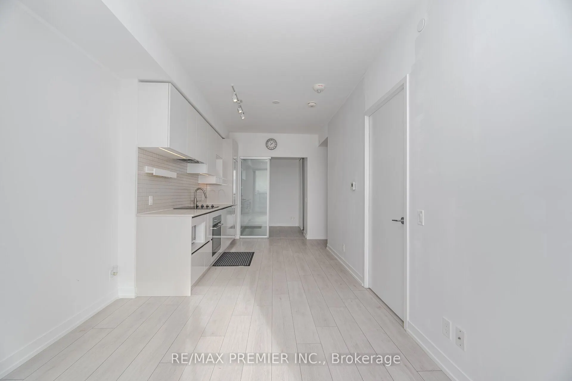 950 Portage Parkway, #2808