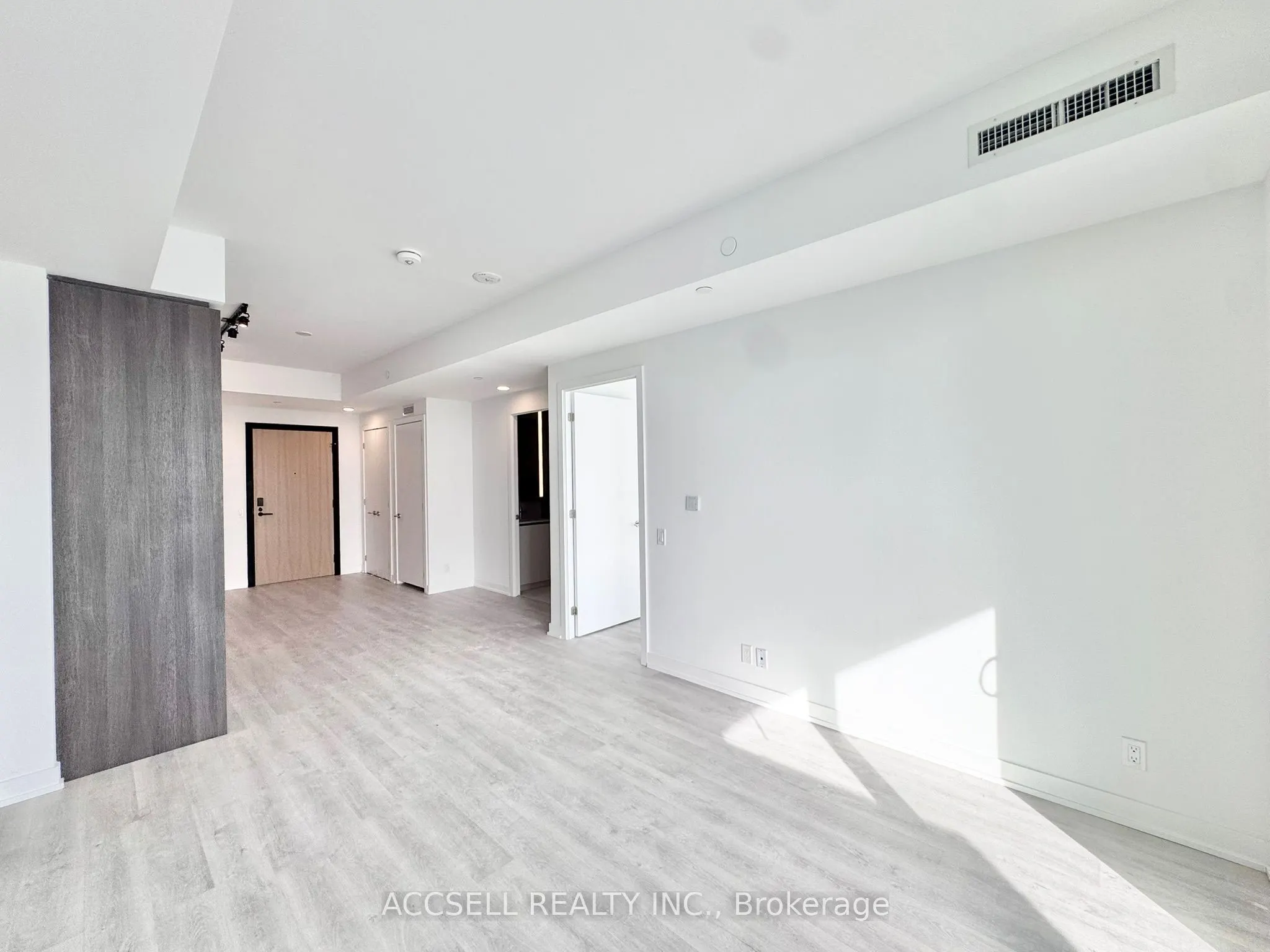 185 Millway Avenue, #W702