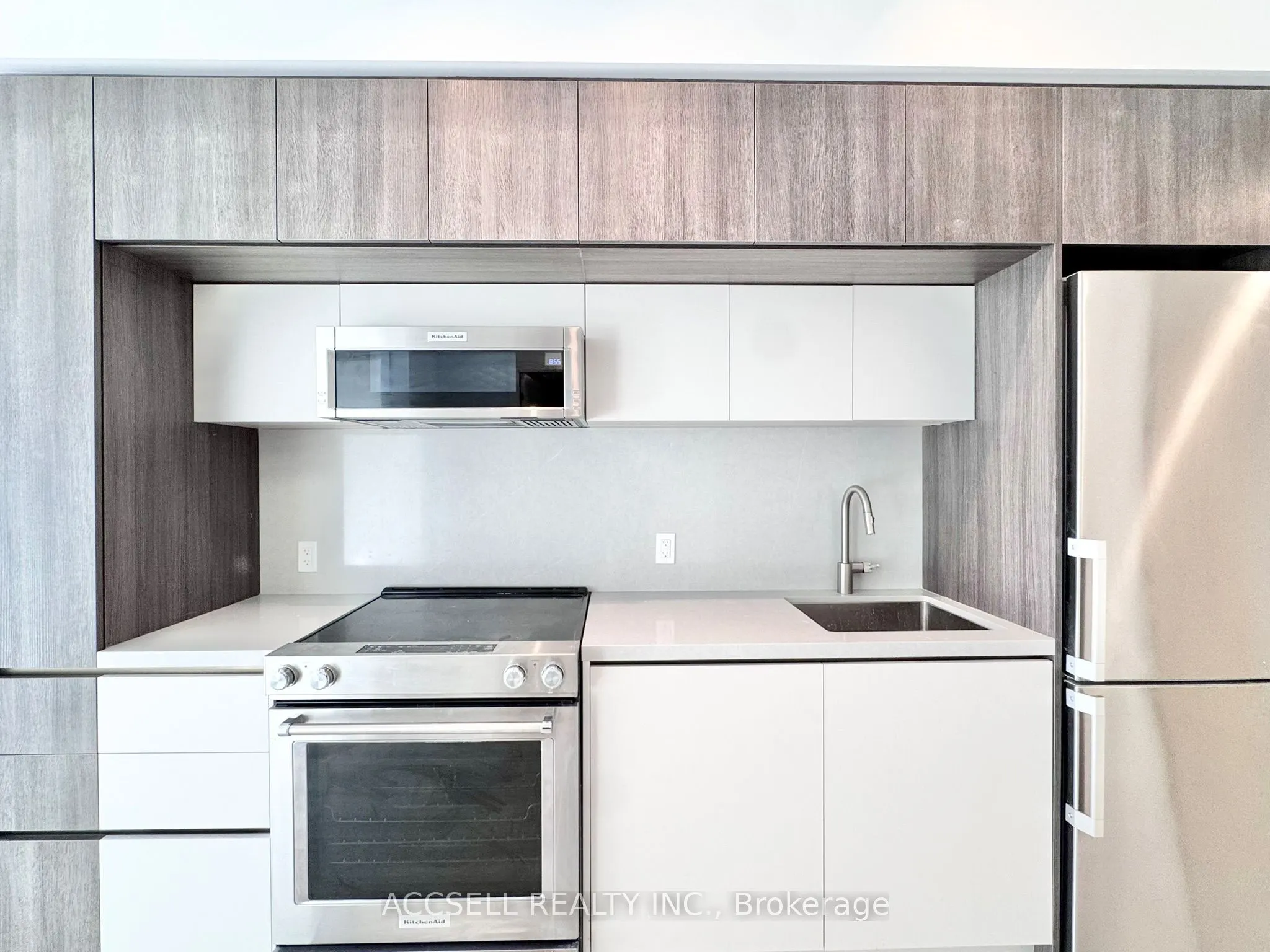 185 Millway Avenue, #W702