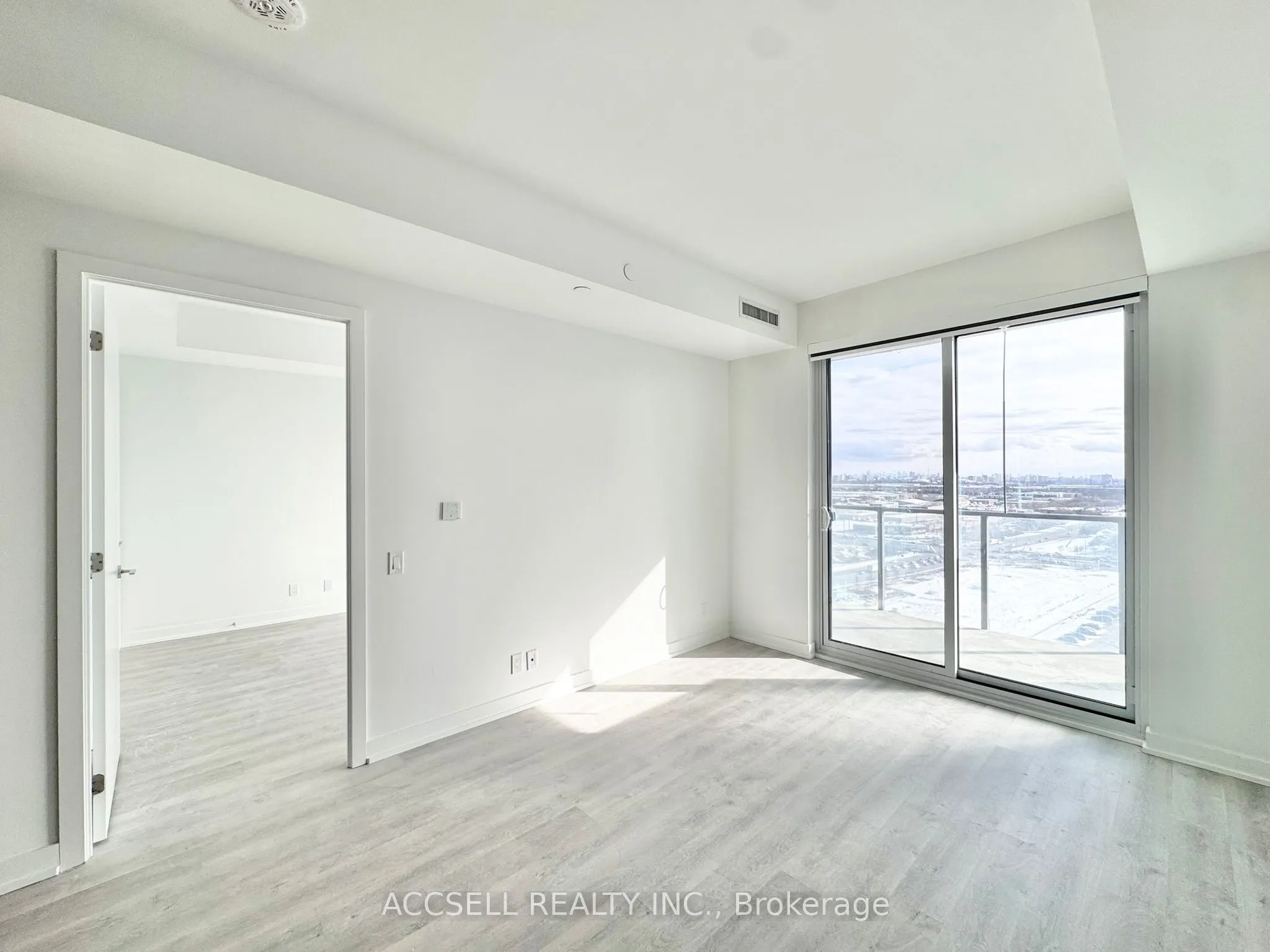 185 Millway Avenue, #W2805