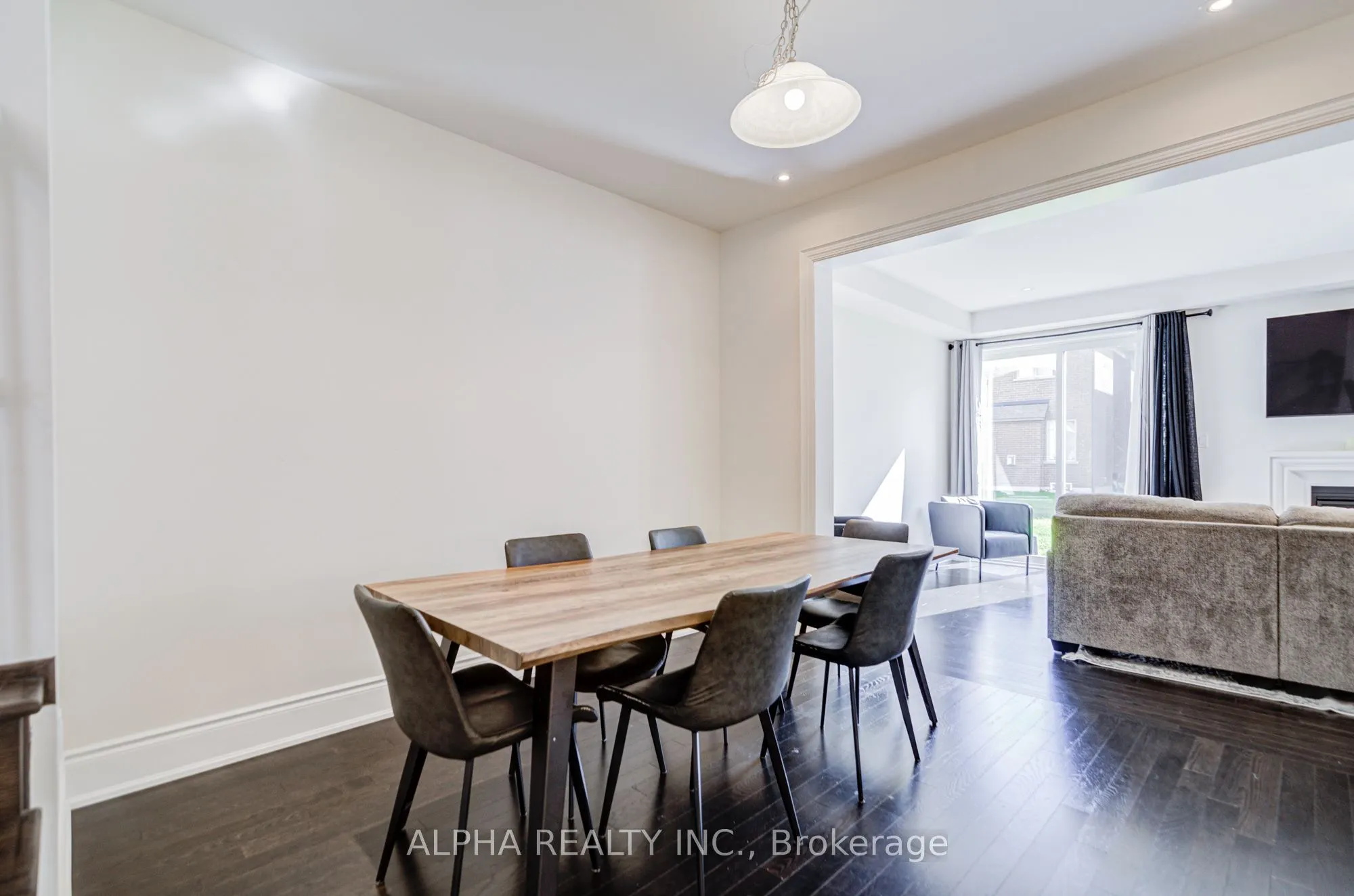 45 Kentledge Avenue