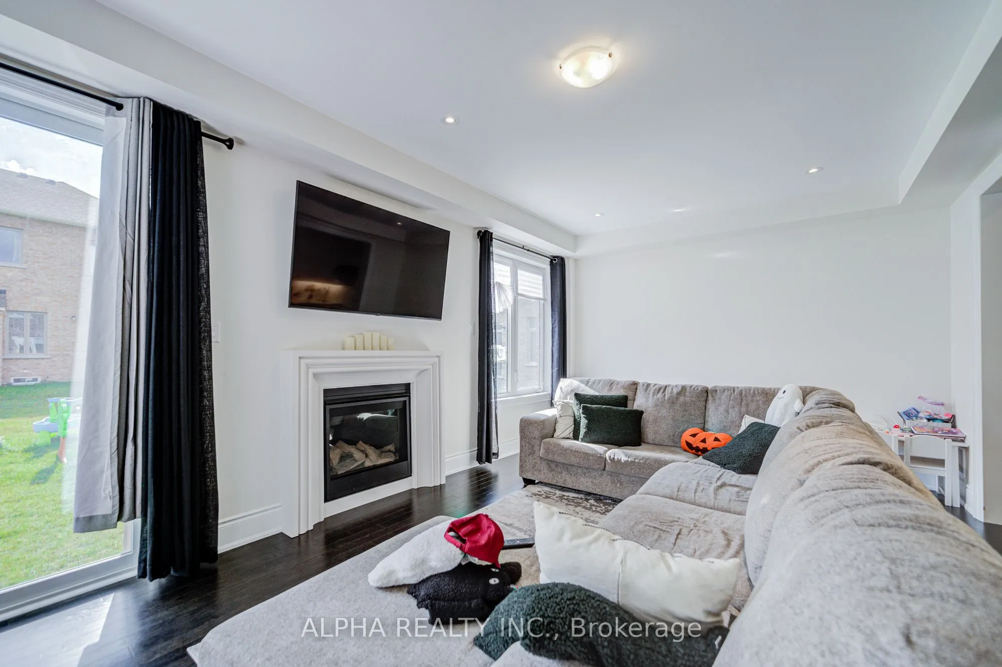 45 Kentledge Avenue