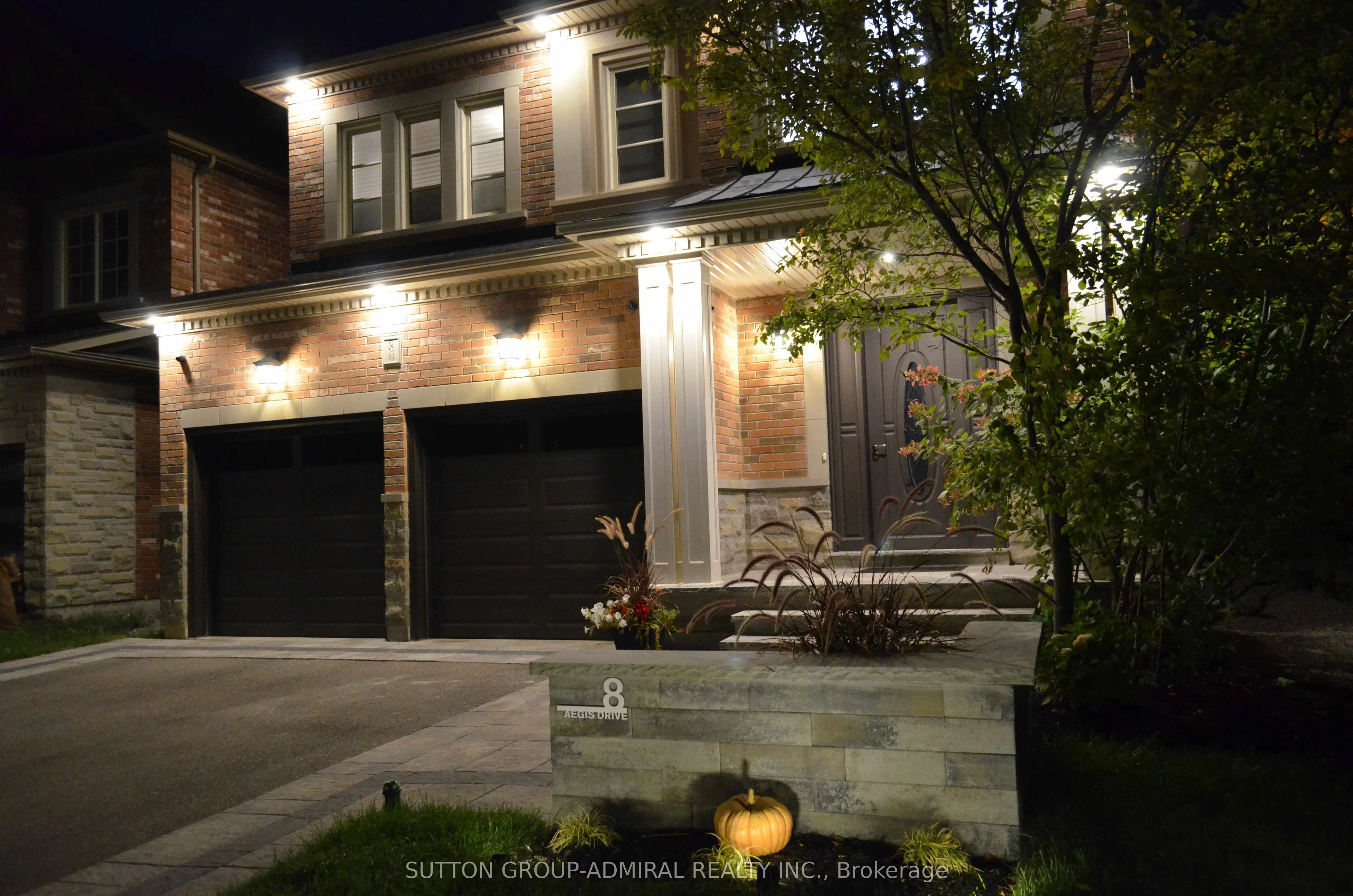 8 Aegis Drive