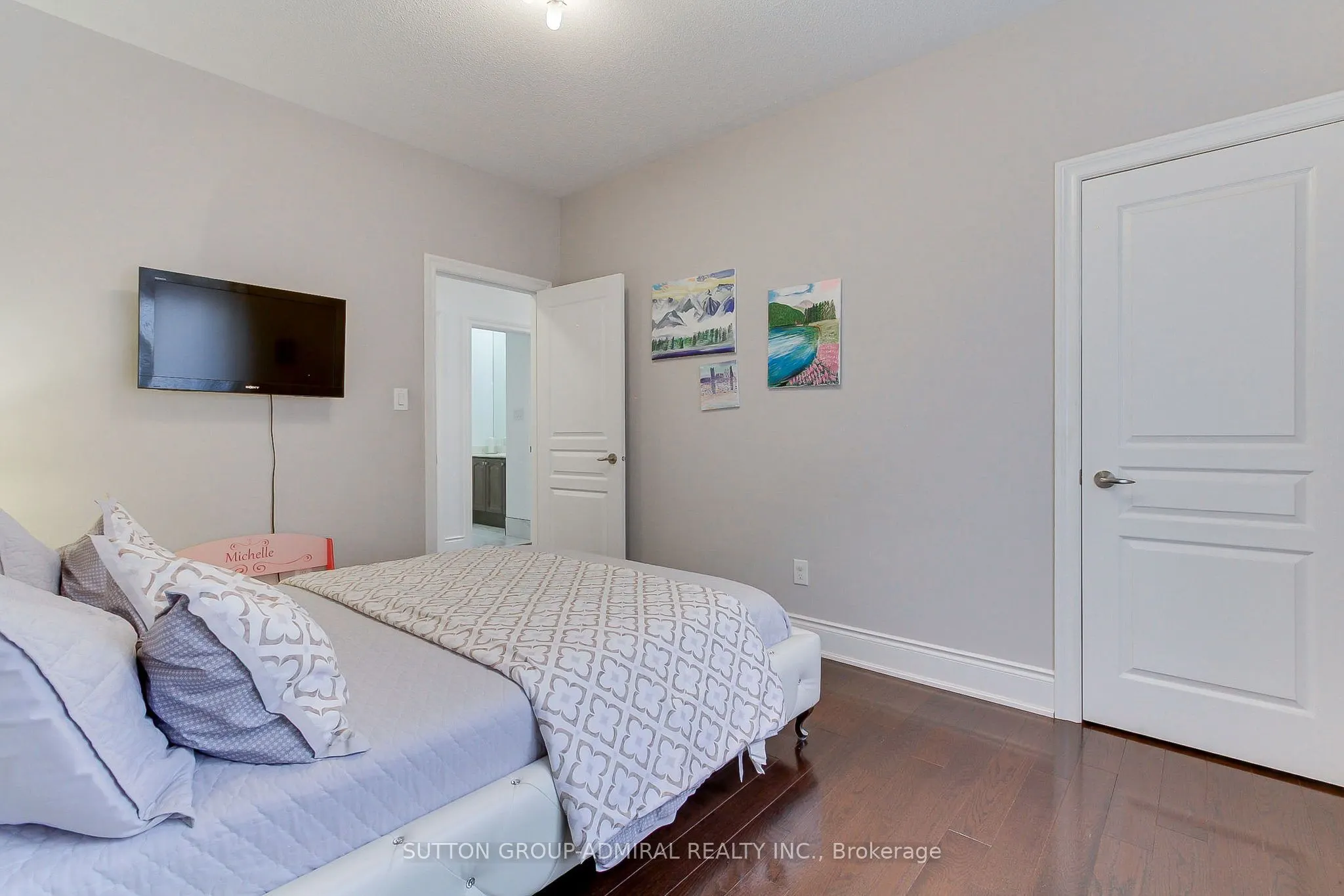 8 Aegis Drive