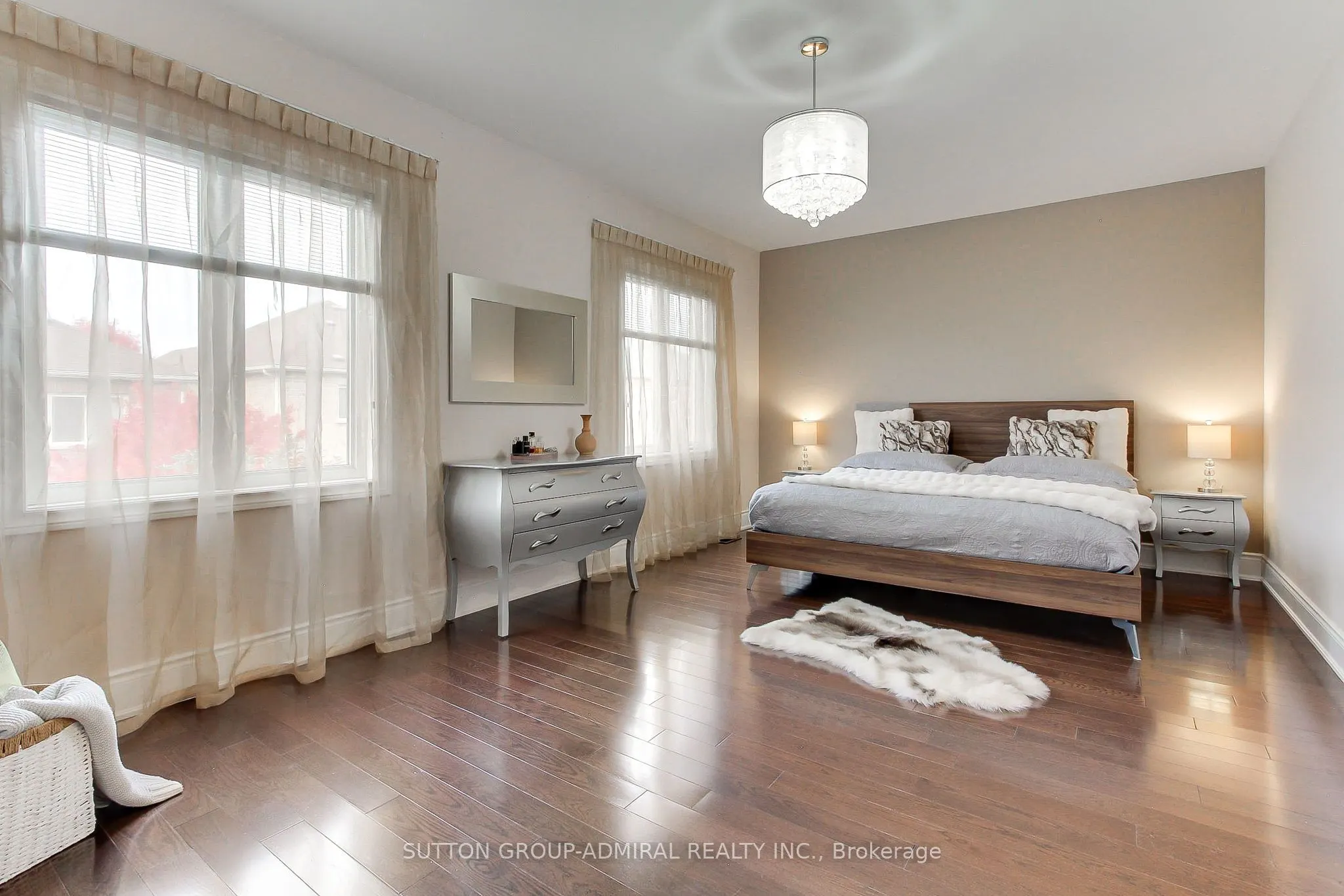 8 Aegis Drive
