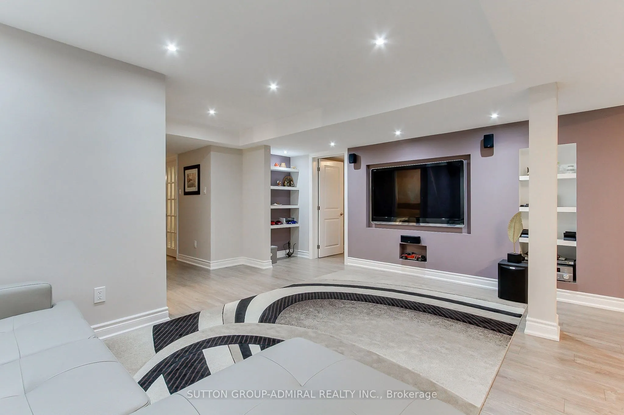 8 Aegis Drive