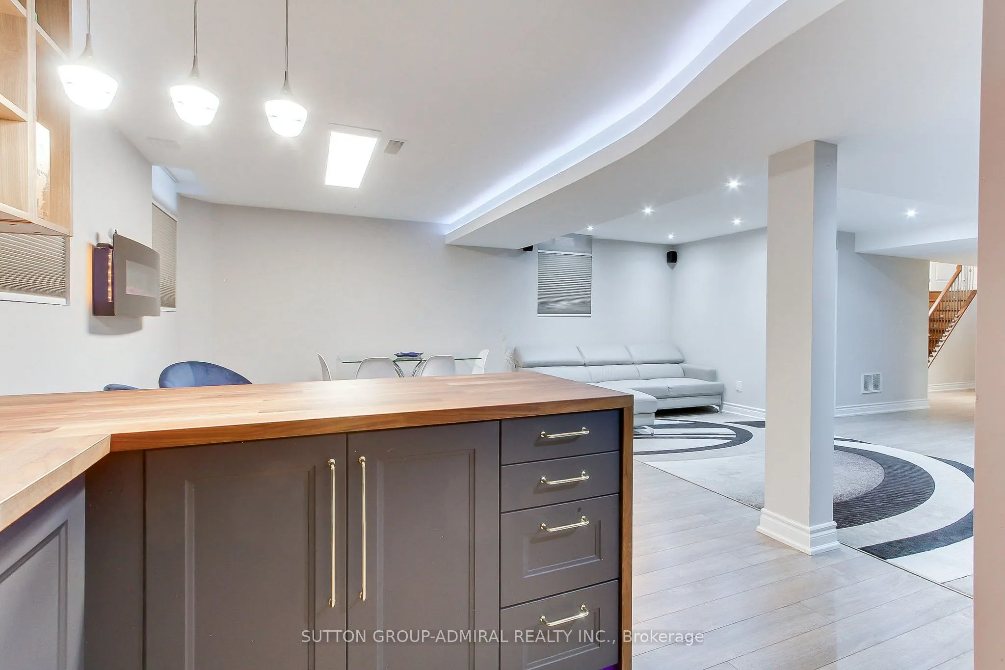 8 Aegis Drive