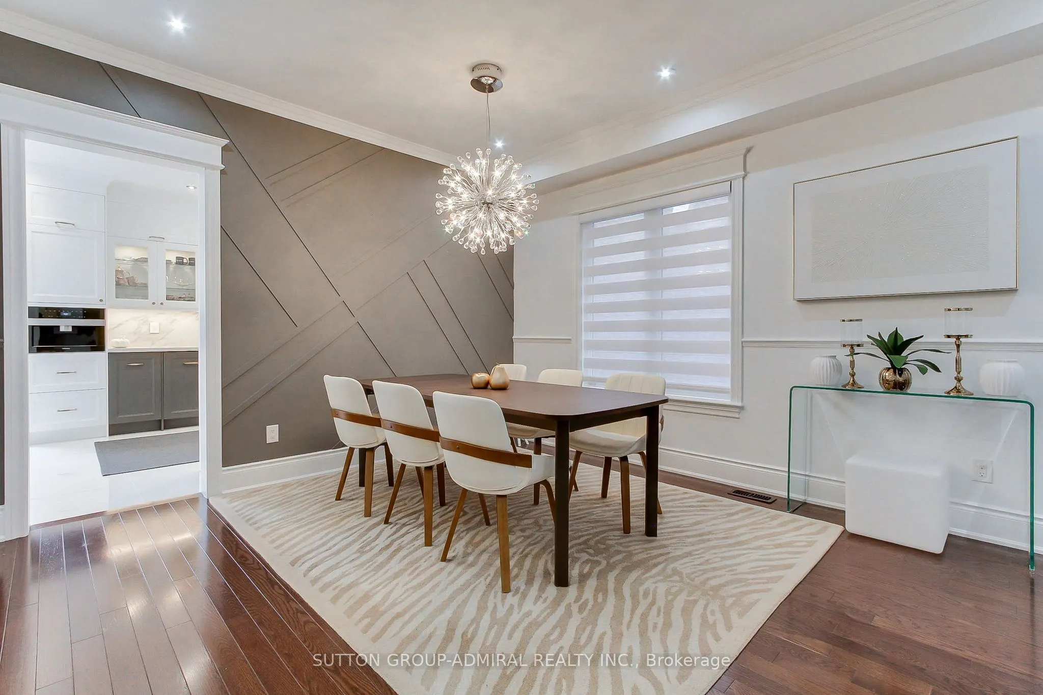 8 Aegis Drive