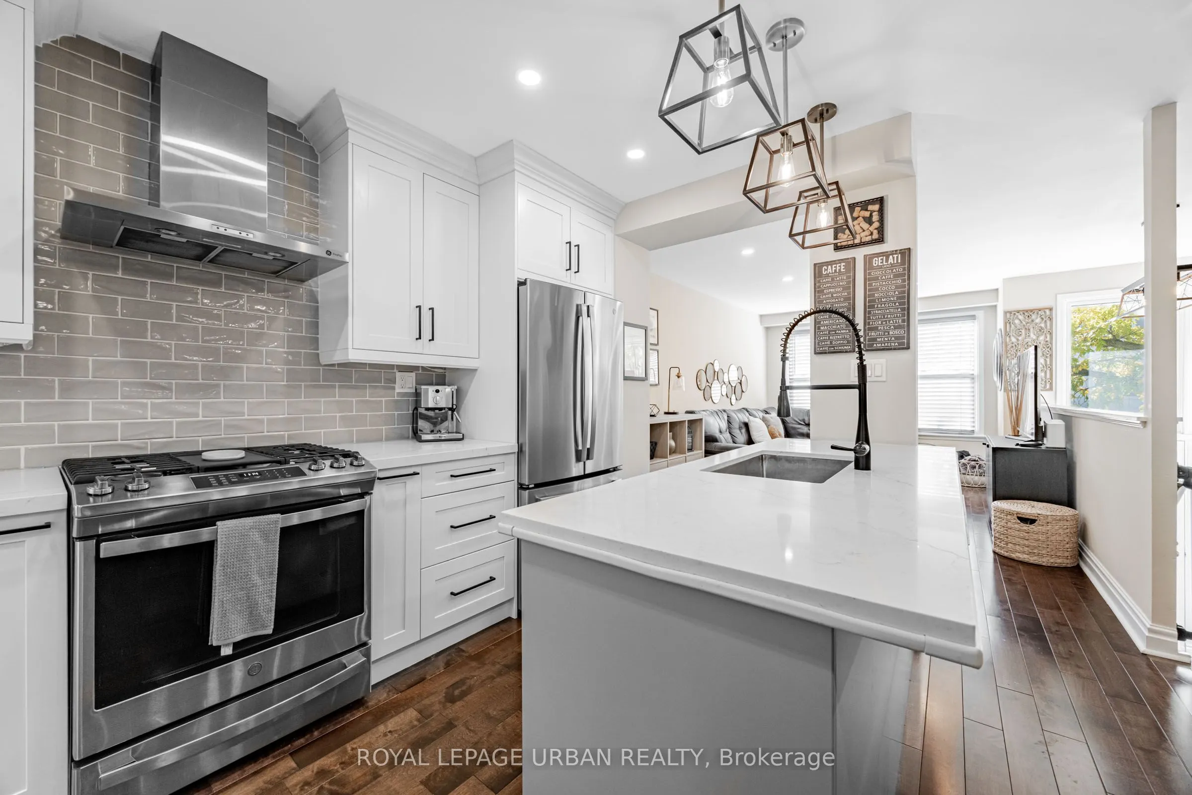 1684 John Street, #16