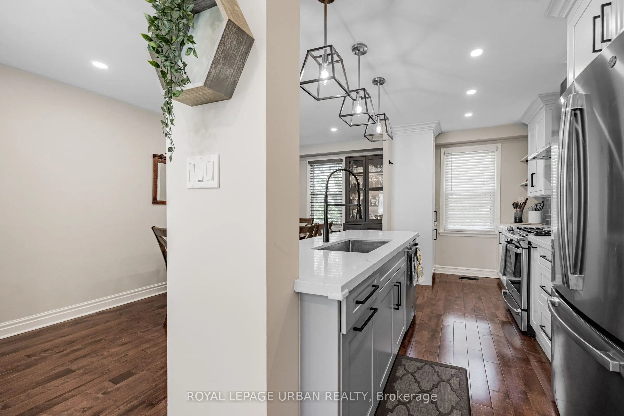 1684 John Street, #16