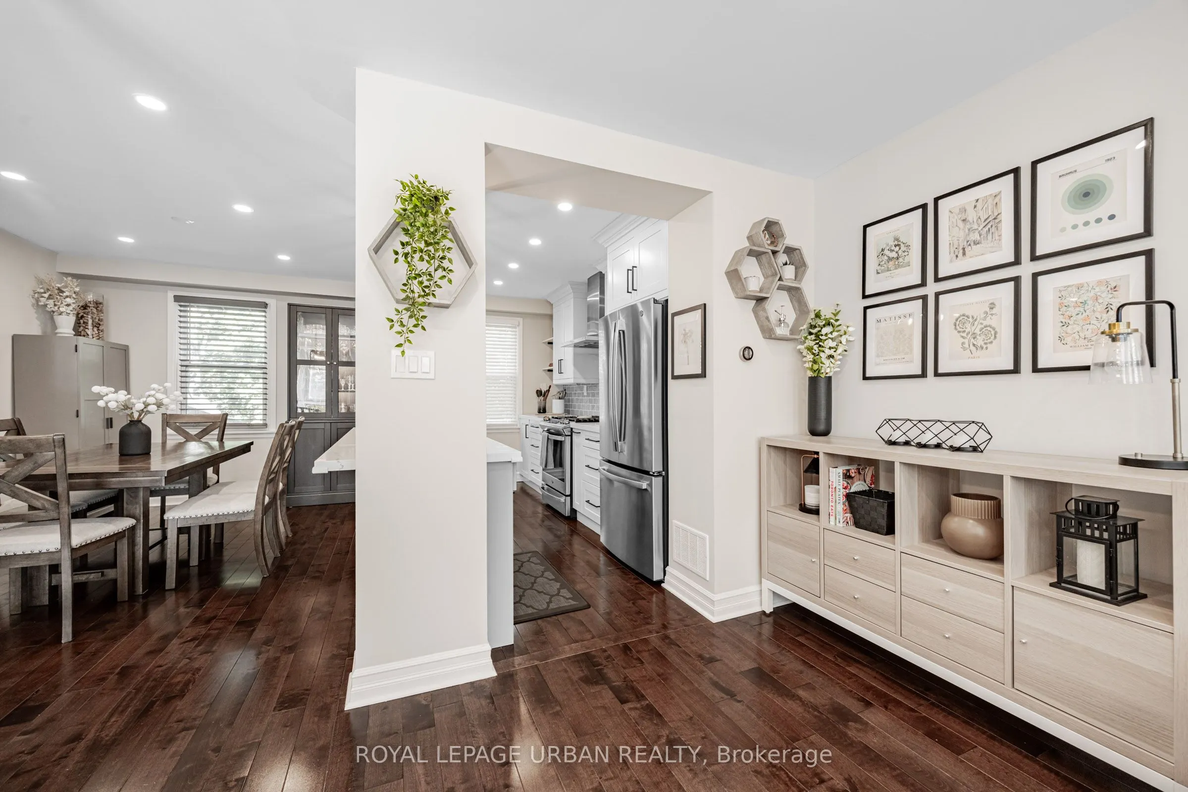 1684 John Street, #16