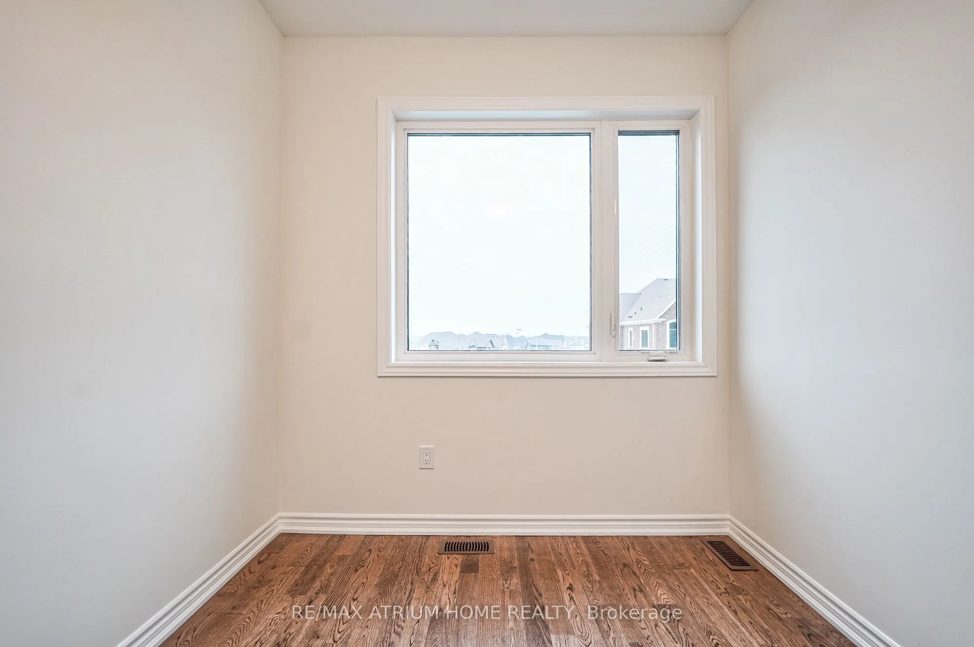 4 Thomas Frisby Jr. Crescent
