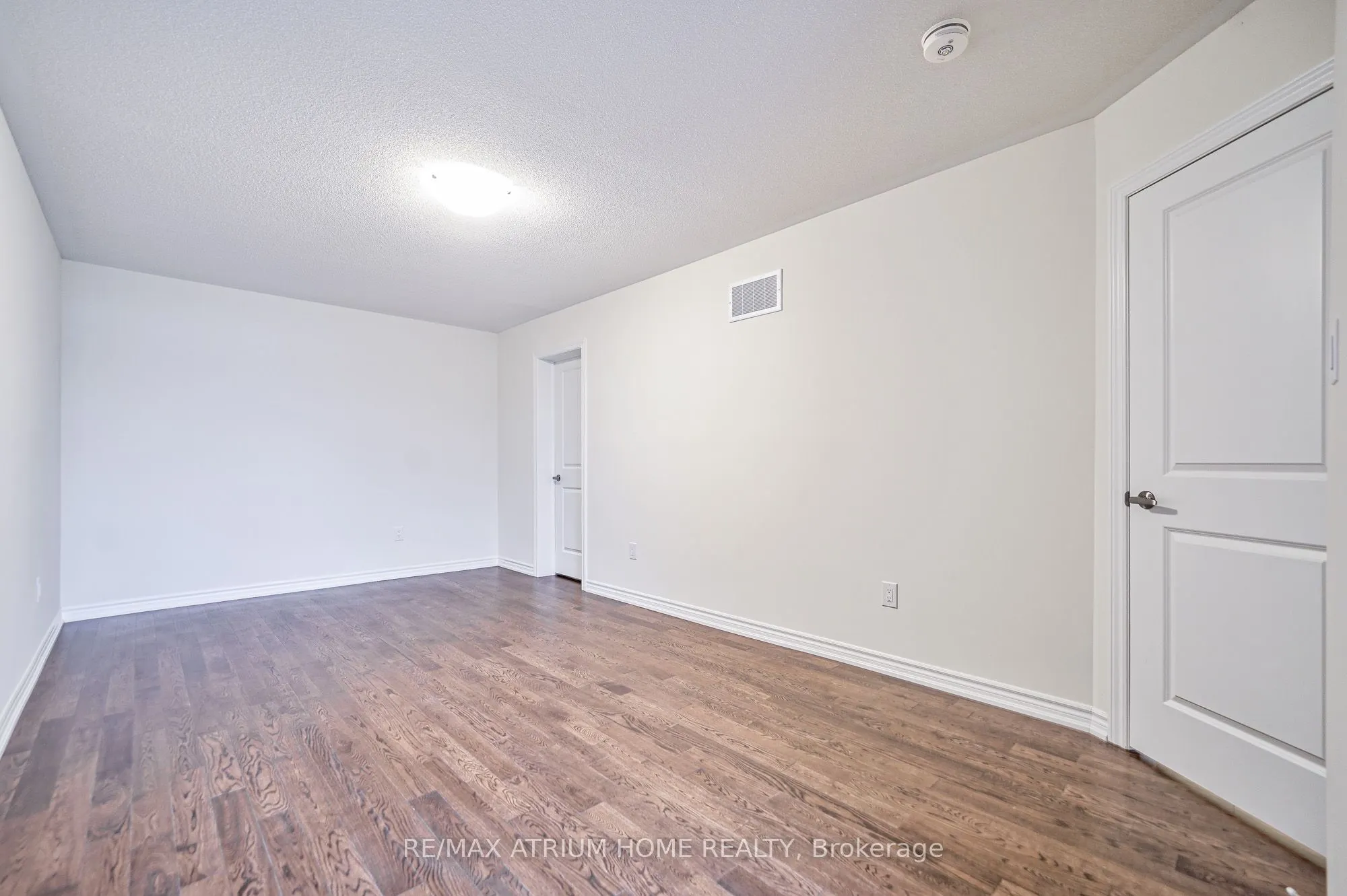 4 Thomas Frisby Jr. Crescent