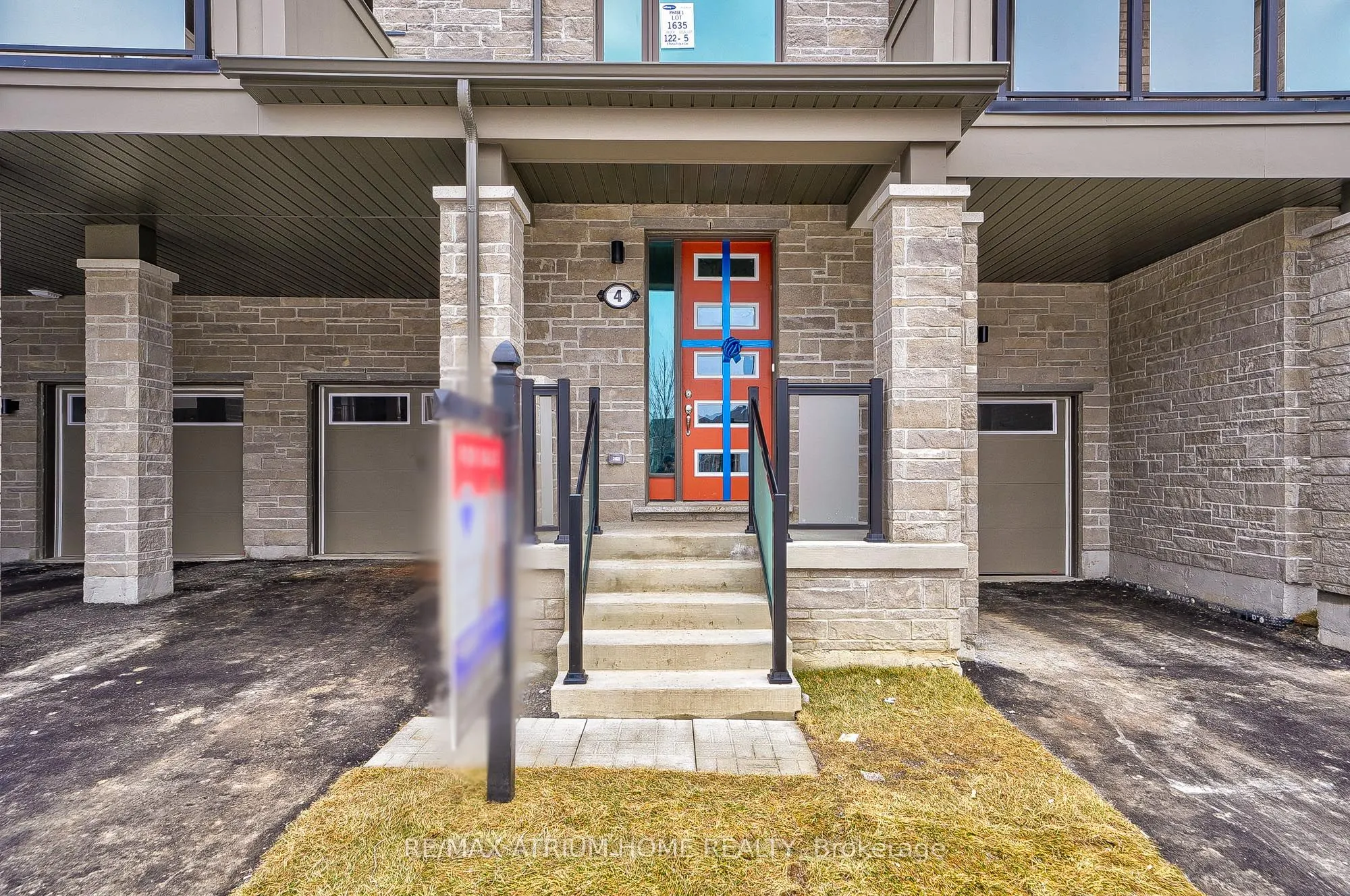 4 Thomas Frisby Jr. Crescent
