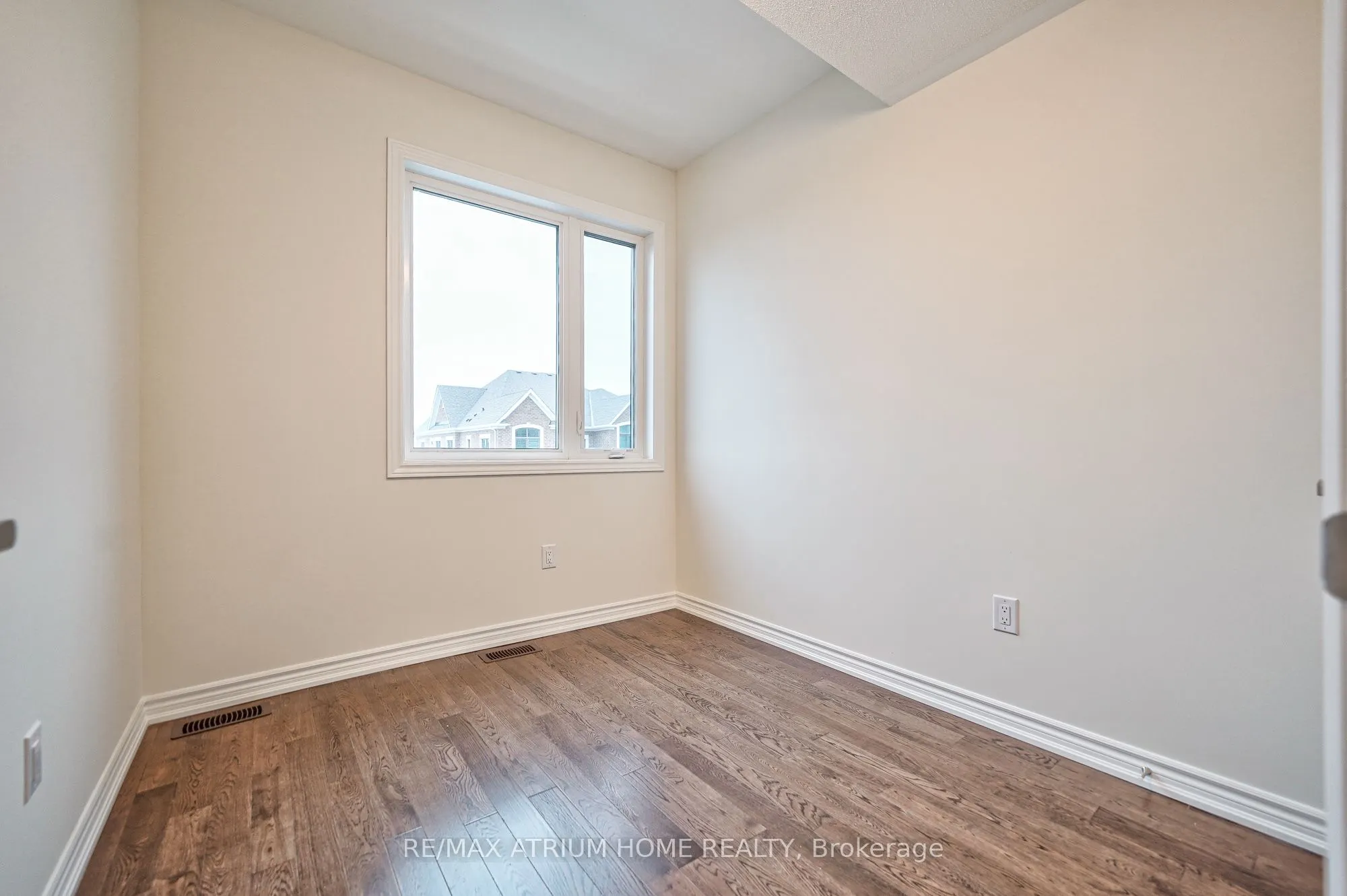 4 Thomas Frisby Jr. Crescent