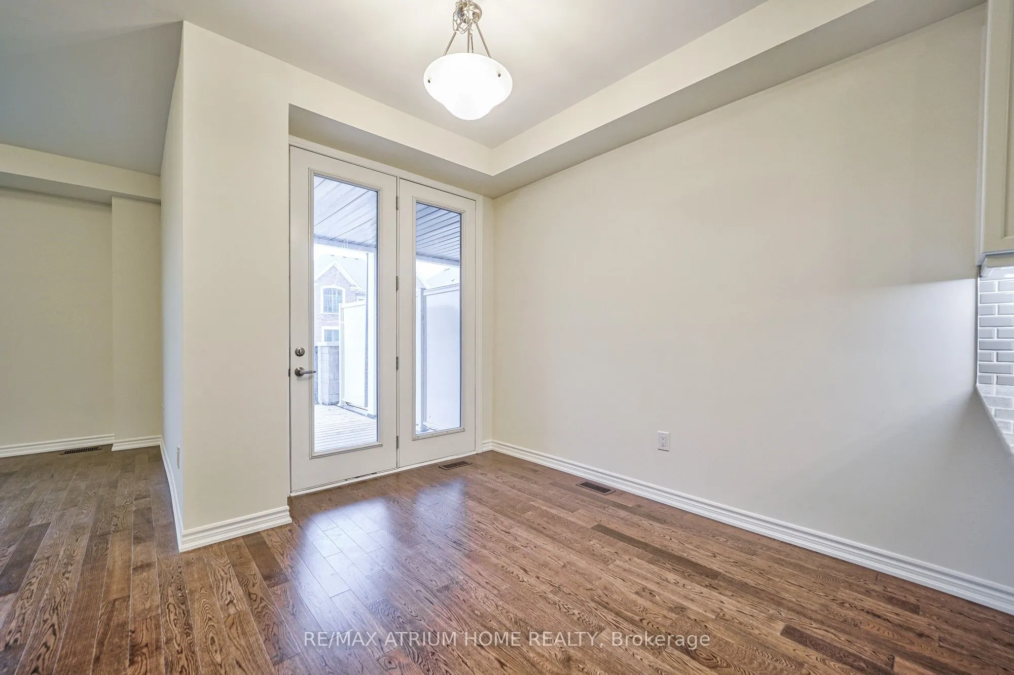 4 Thomas Frisby Jr. Crescent
