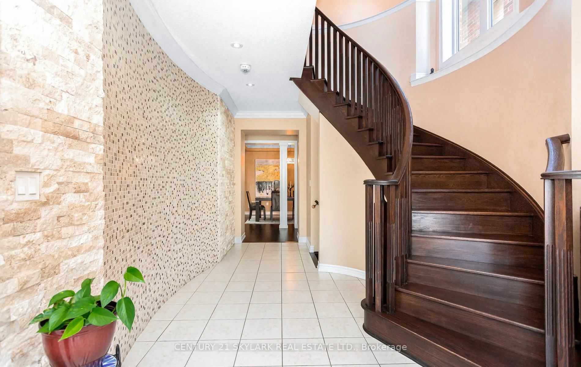 20 Nocturne Avenue
