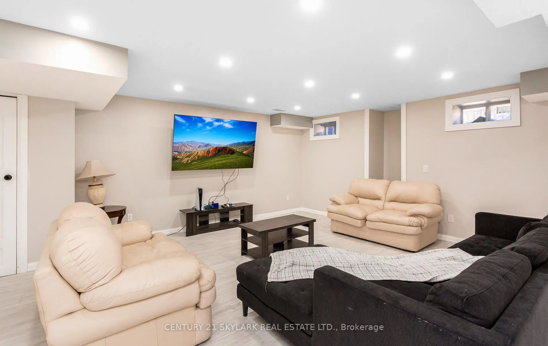 20 Nocturne Avenue