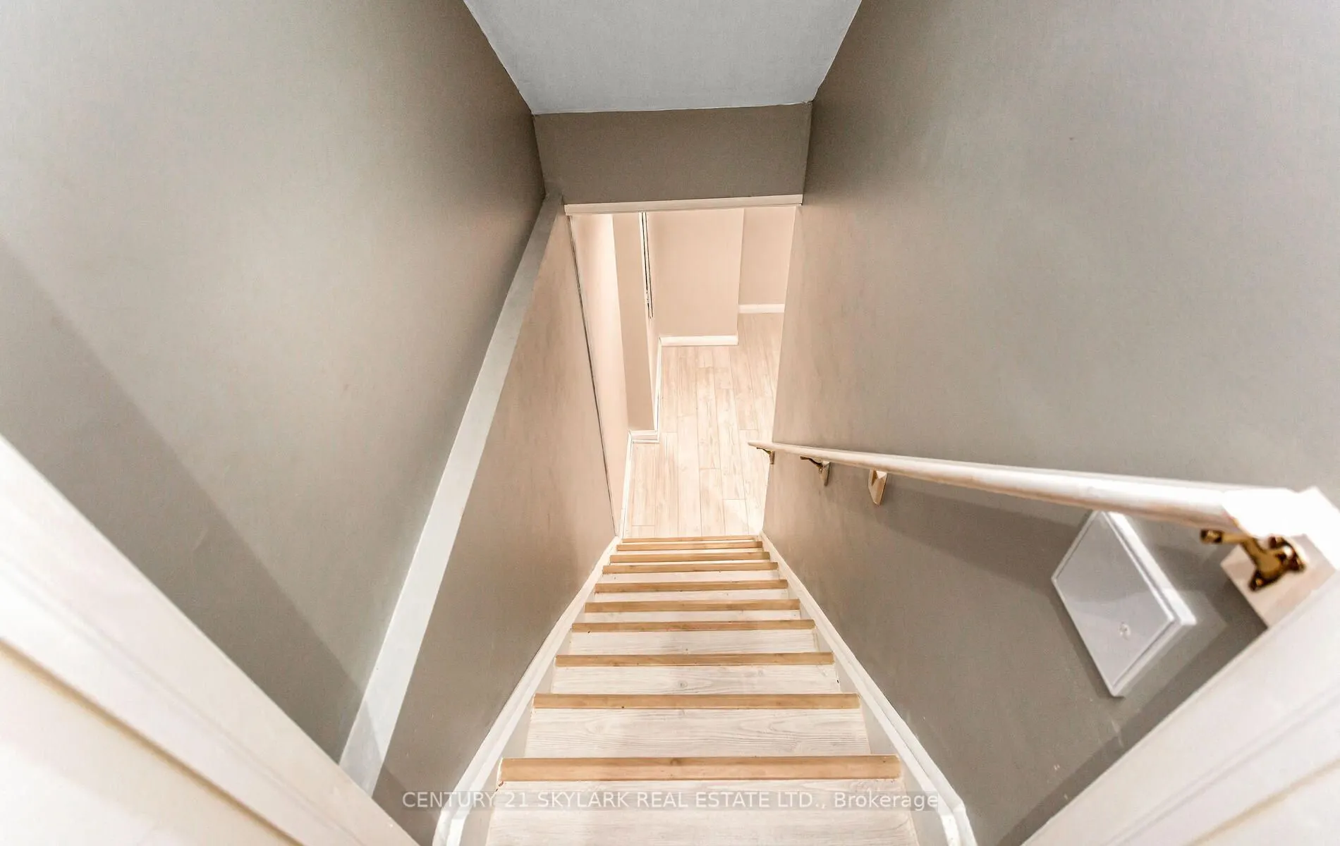 20 Nocturne Avenue