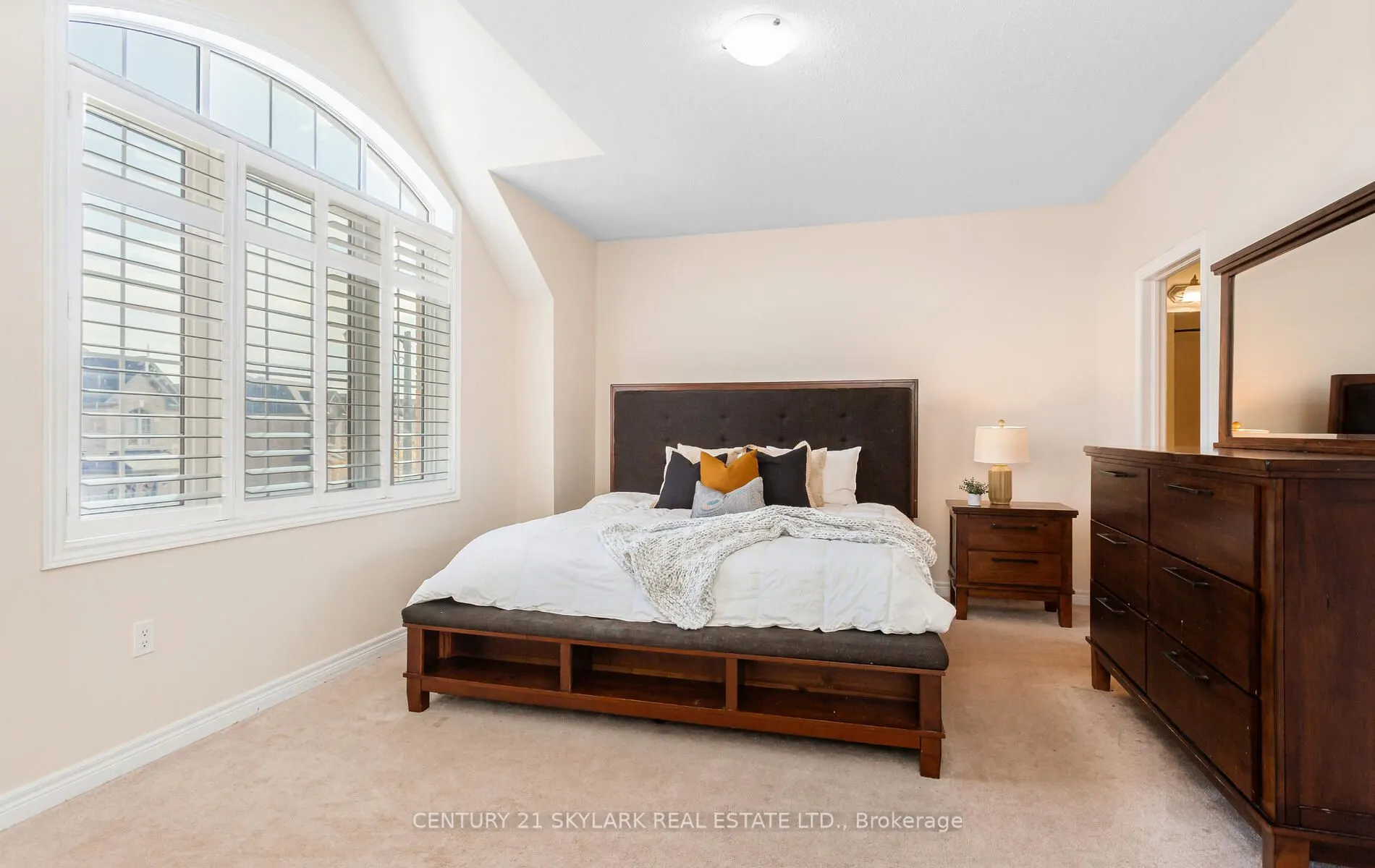 20 Nocturne Avenue