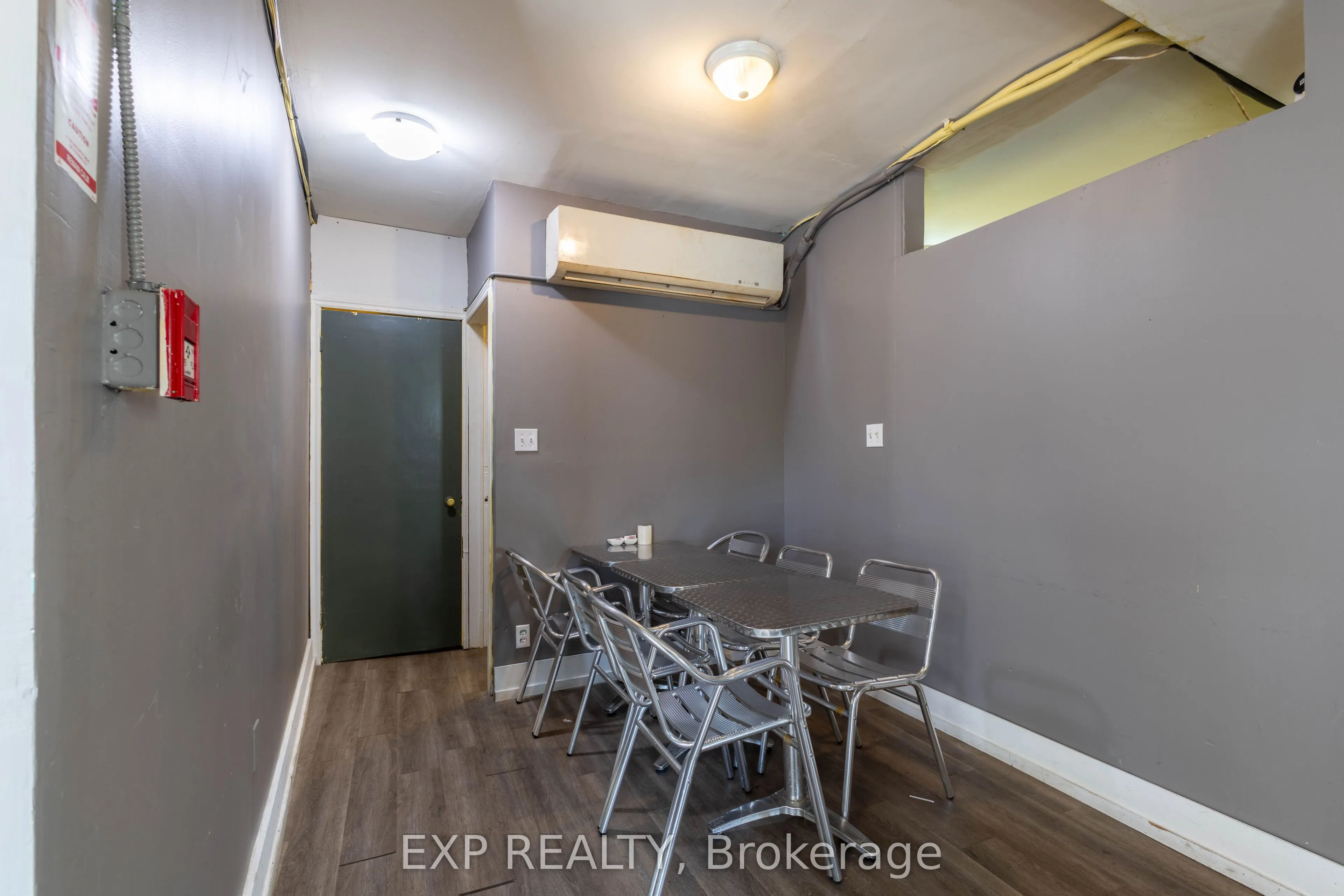 928 Lake Drive E, #104 & 105