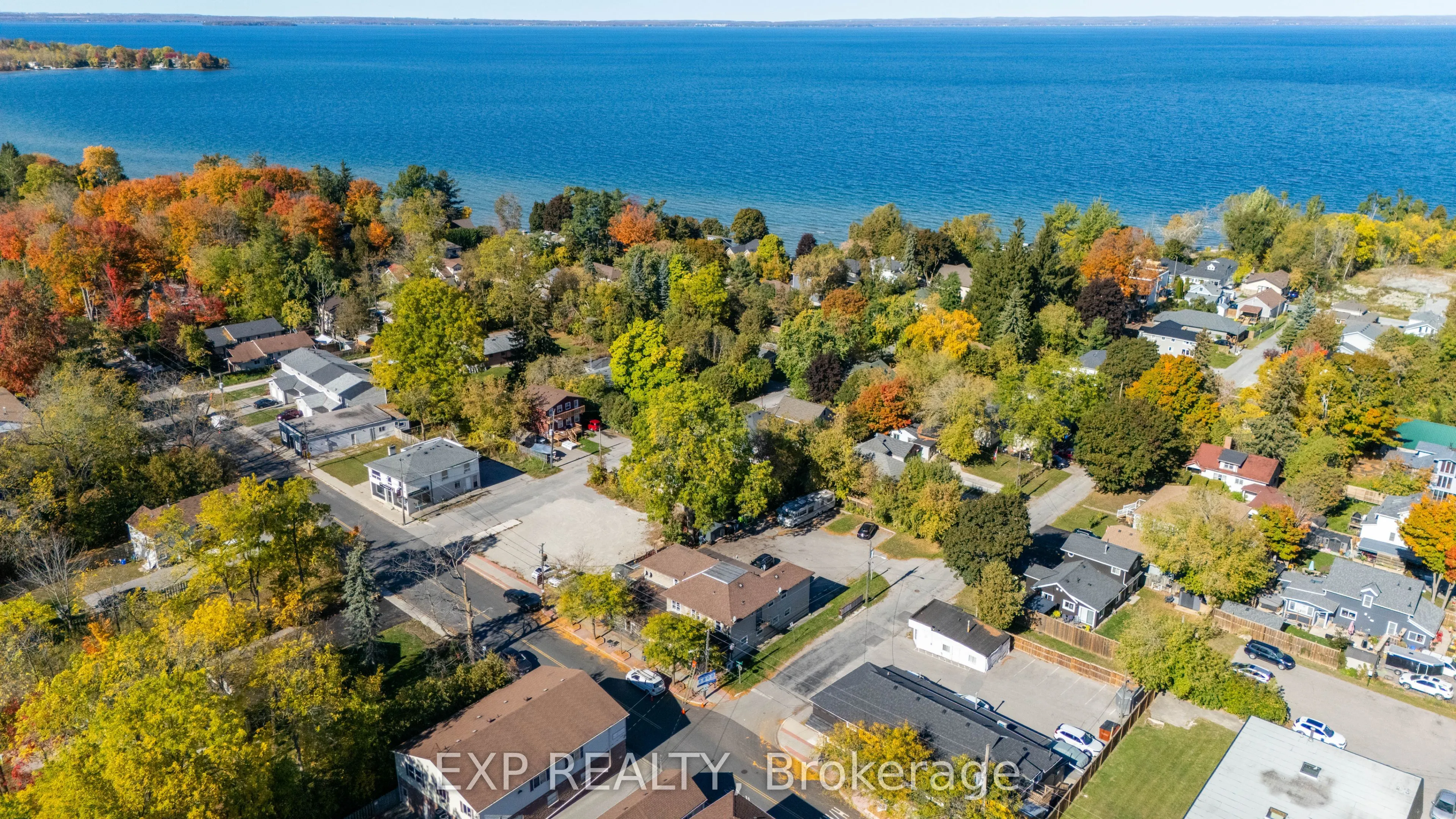 928 Lake Drive E, #104 & 105