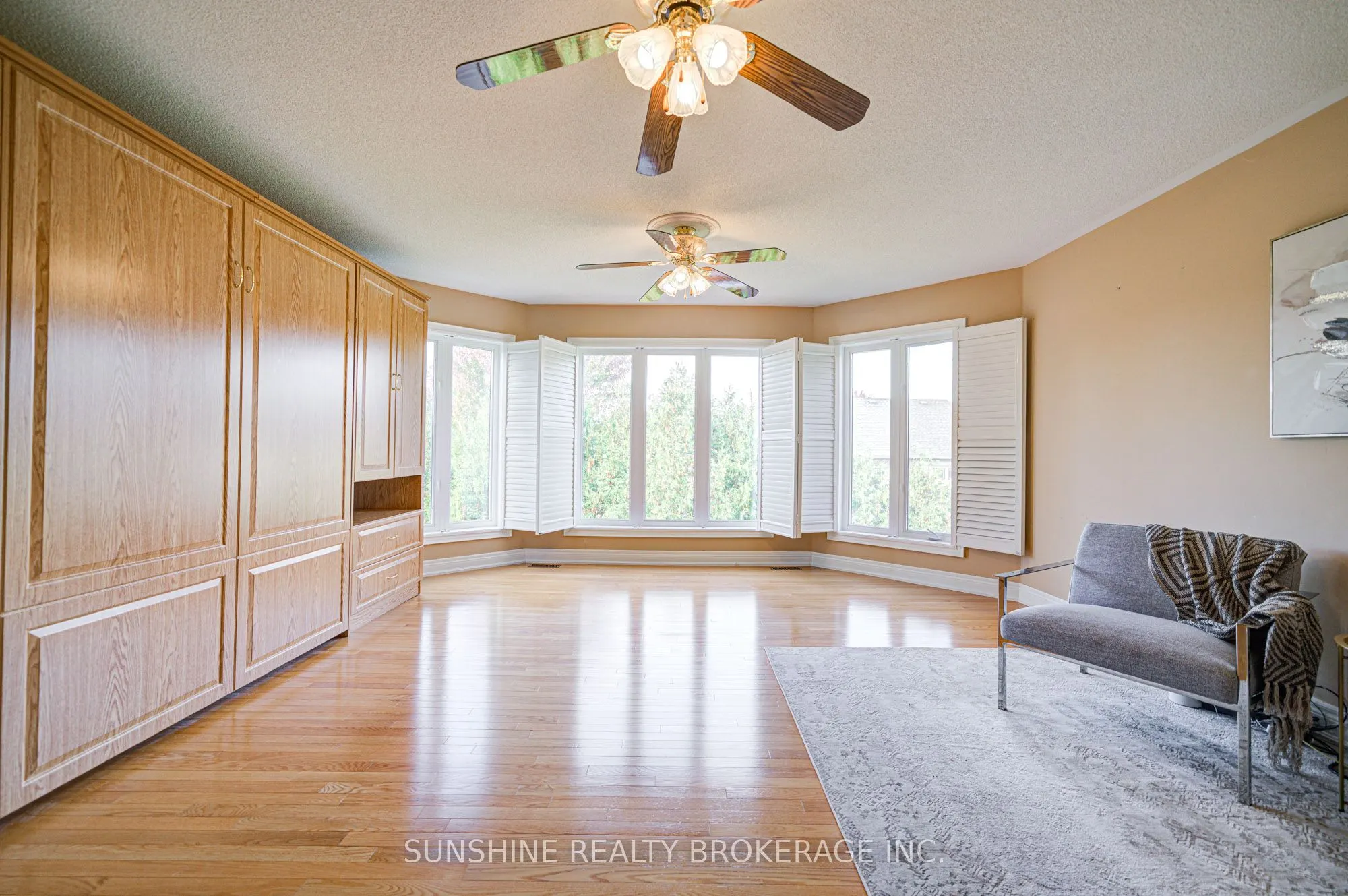 19 Aspen Leaf Court