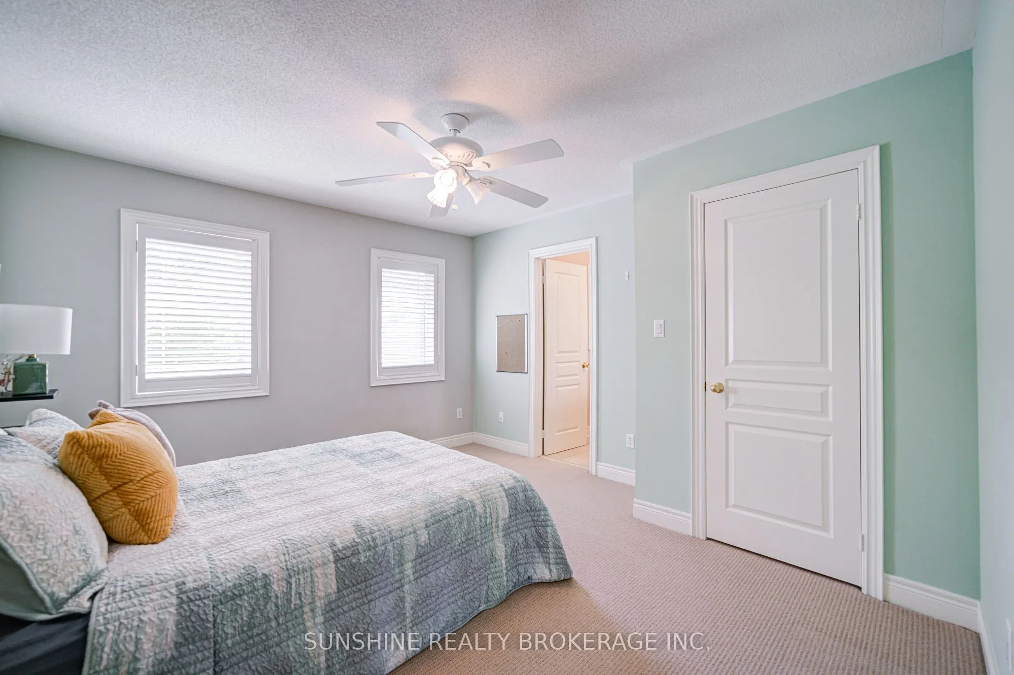 19 Aspen Leaf Court