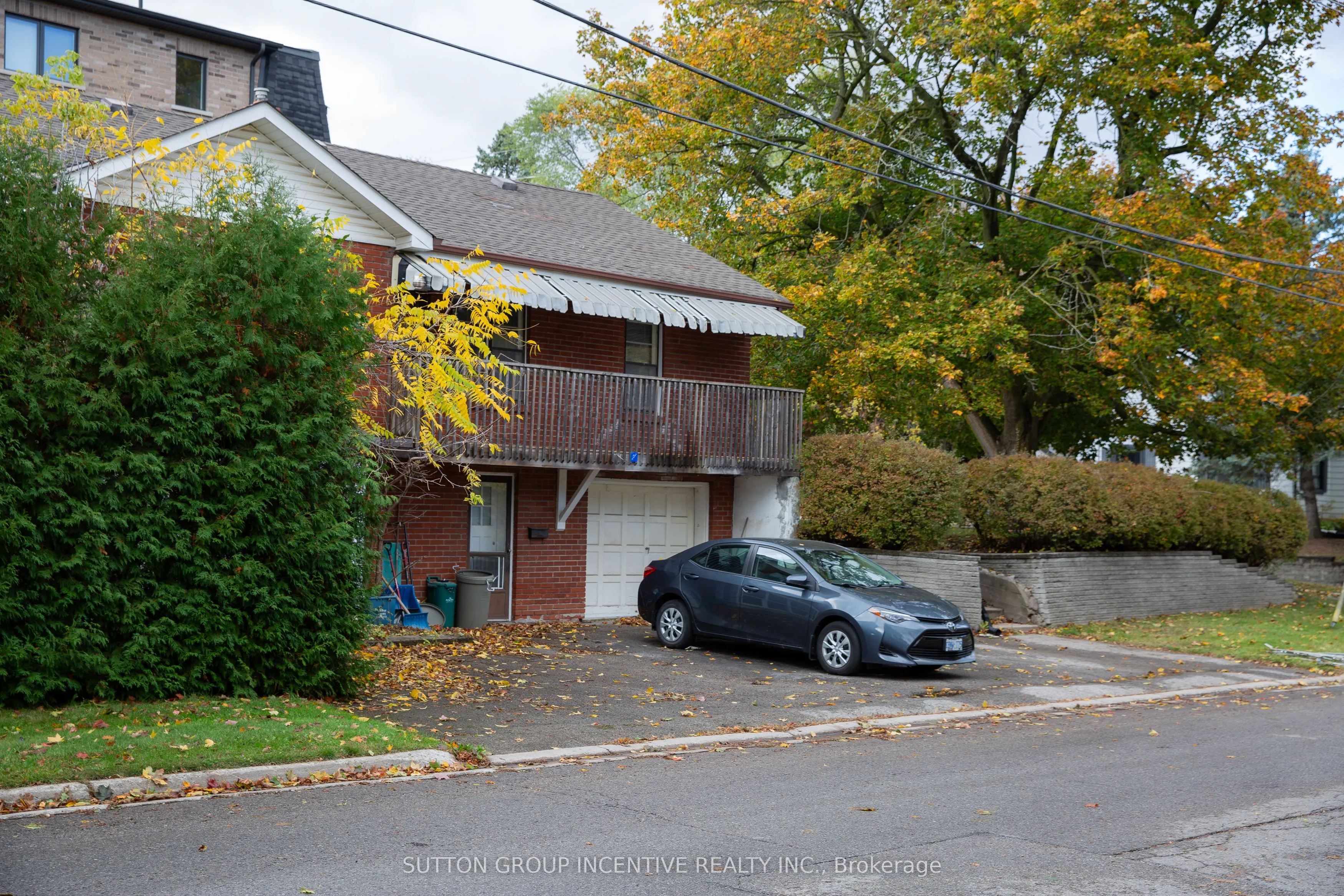 19 Kennedy Street E