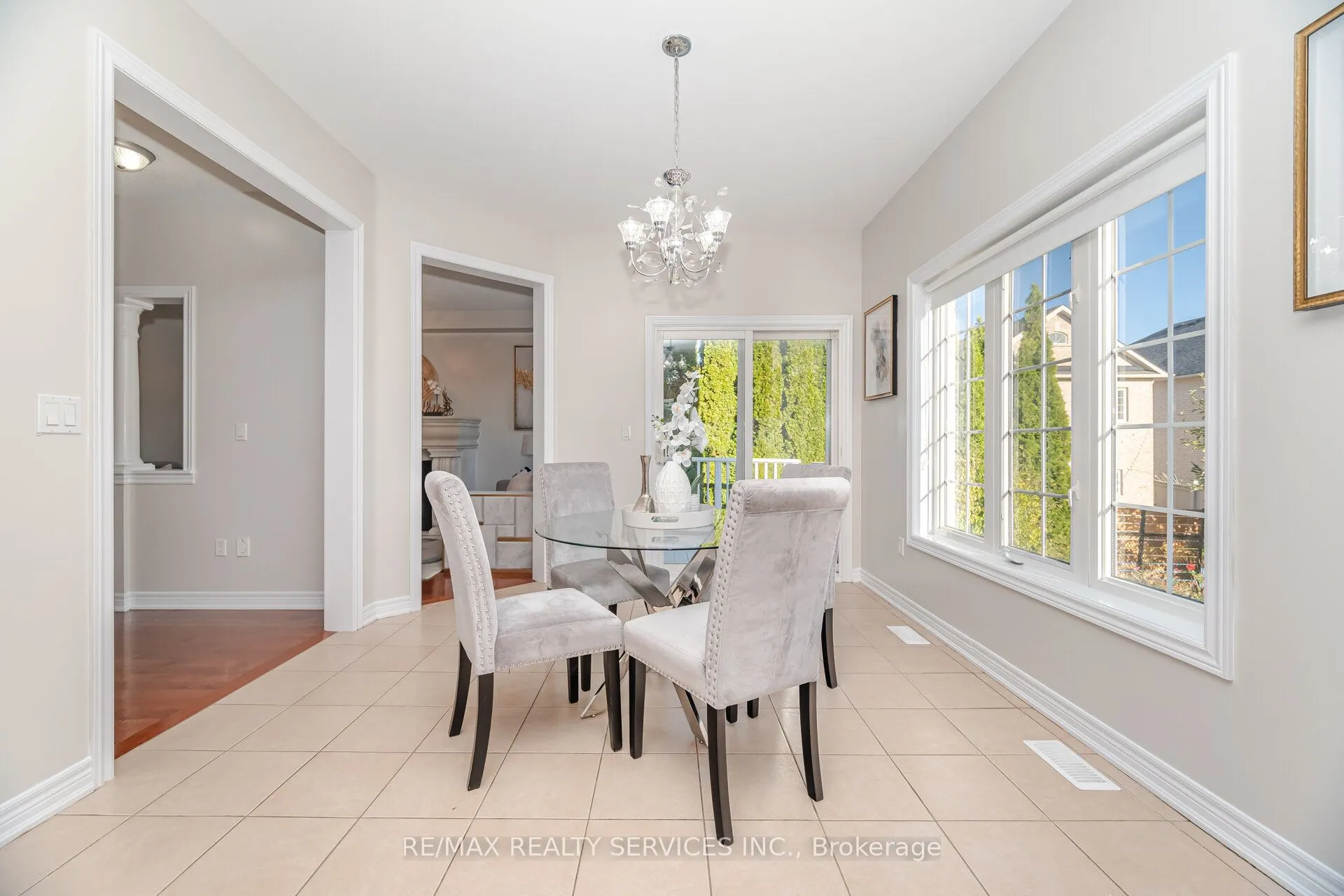71 Ivy Glen Drive