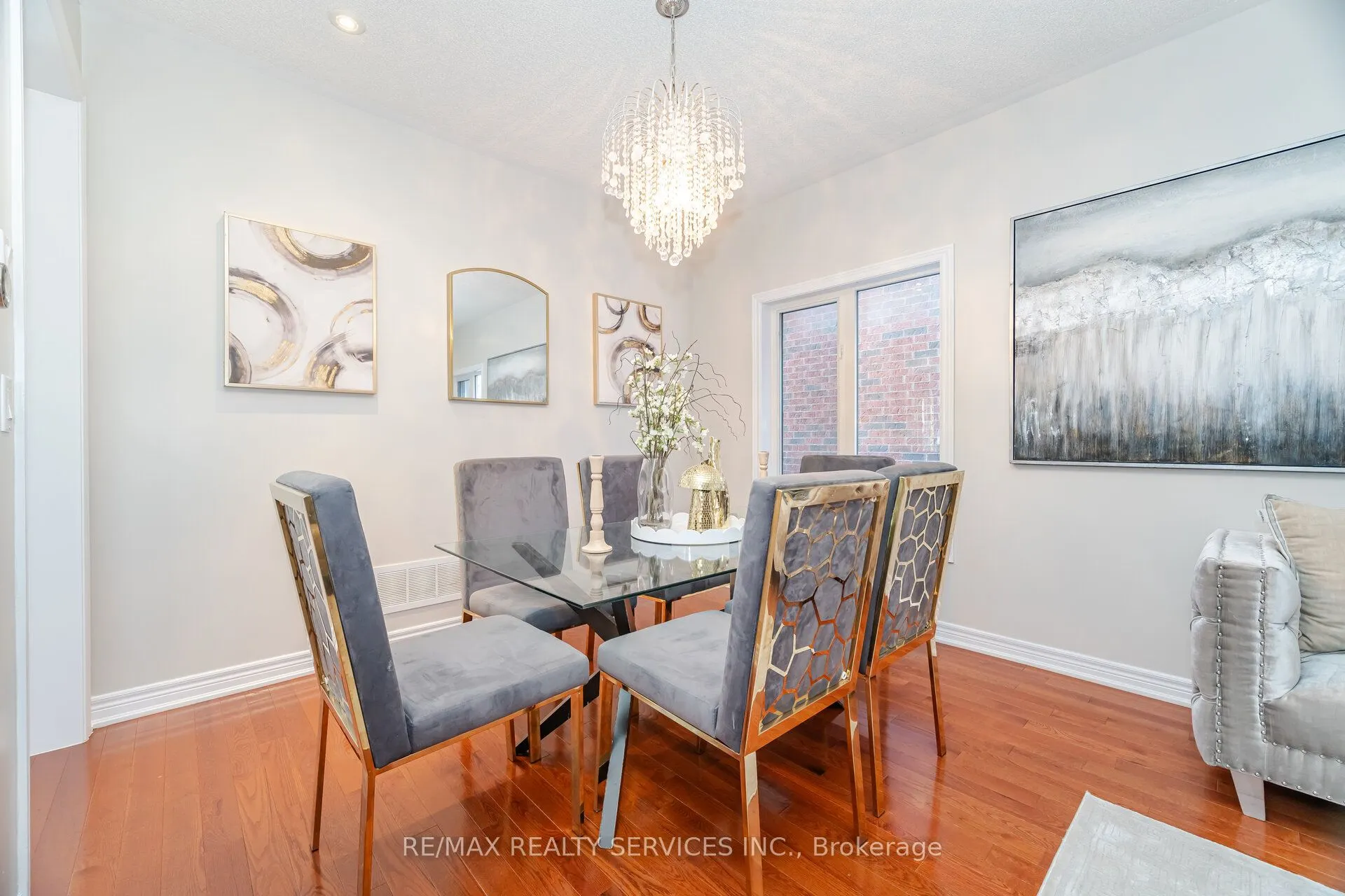 71 Ivy Glen Drive