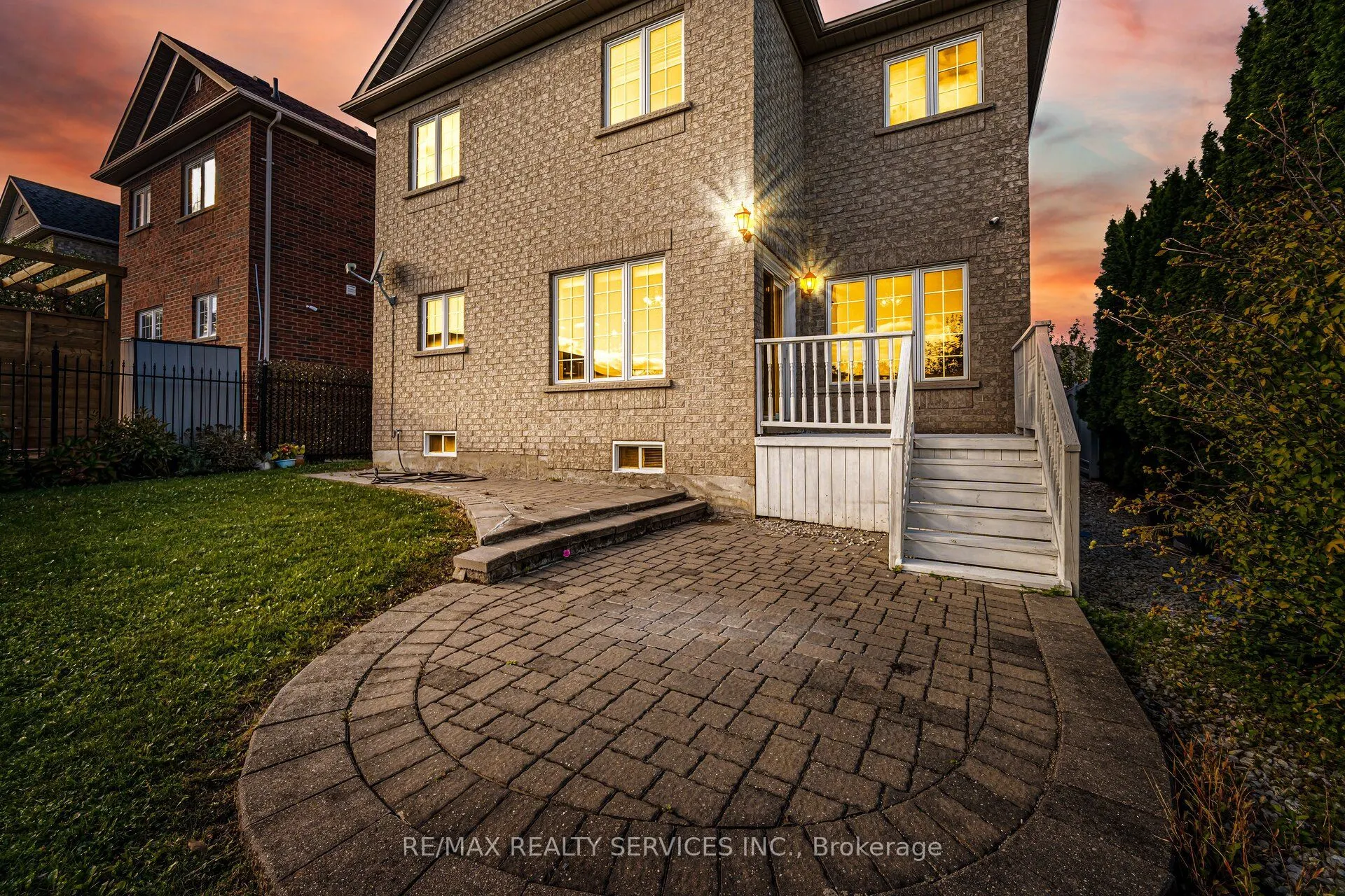 71 Ivy Glen Drive
