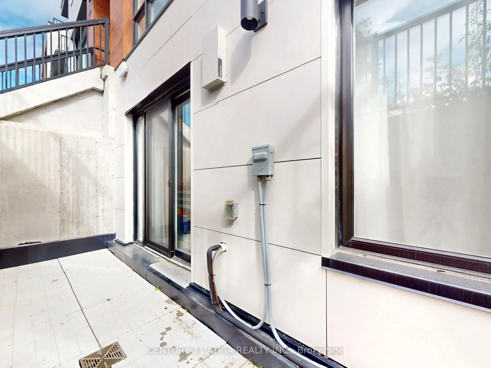 8 Steckley House Lane, #216