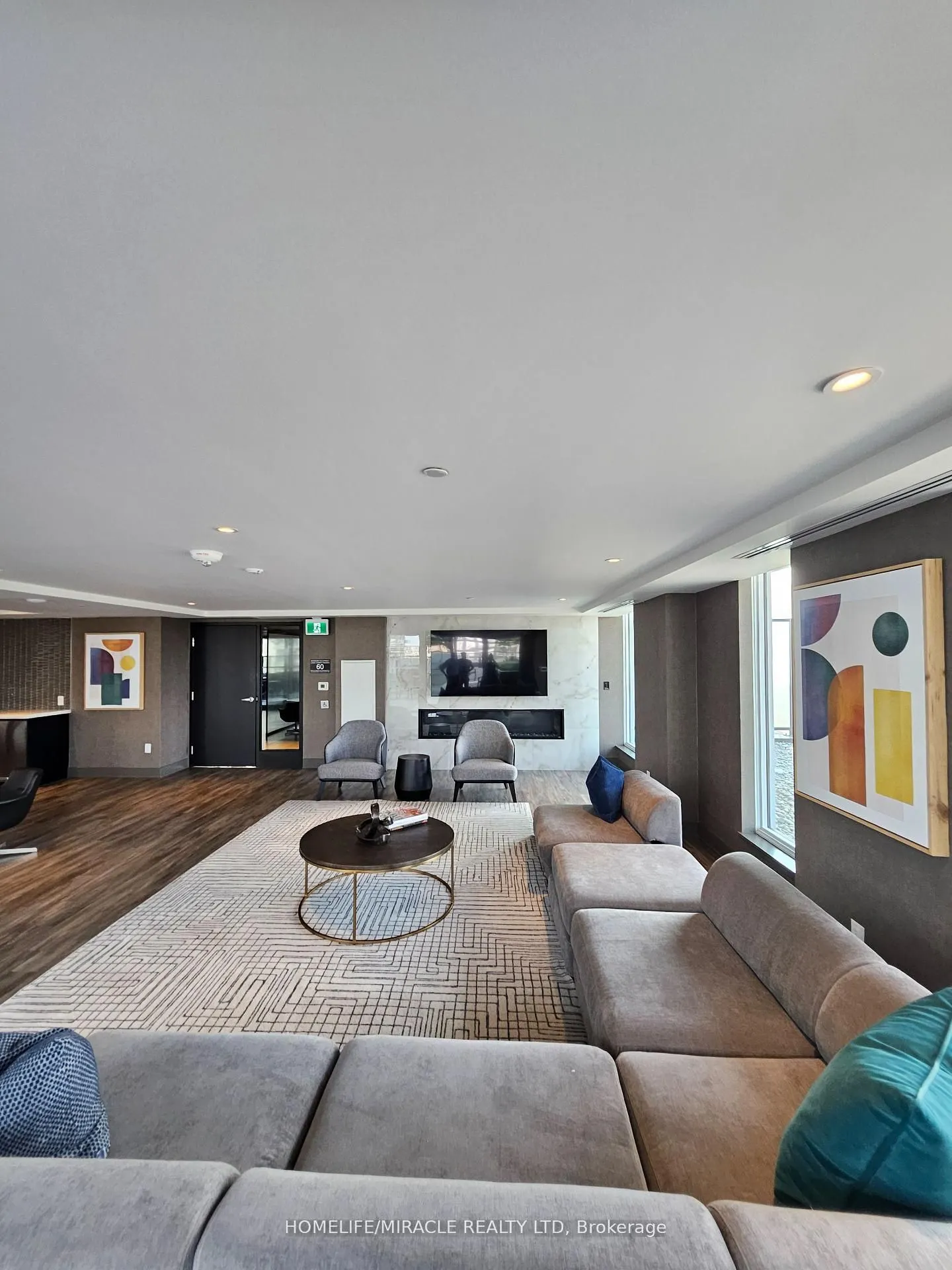 185 DEERFIELD Road, #116